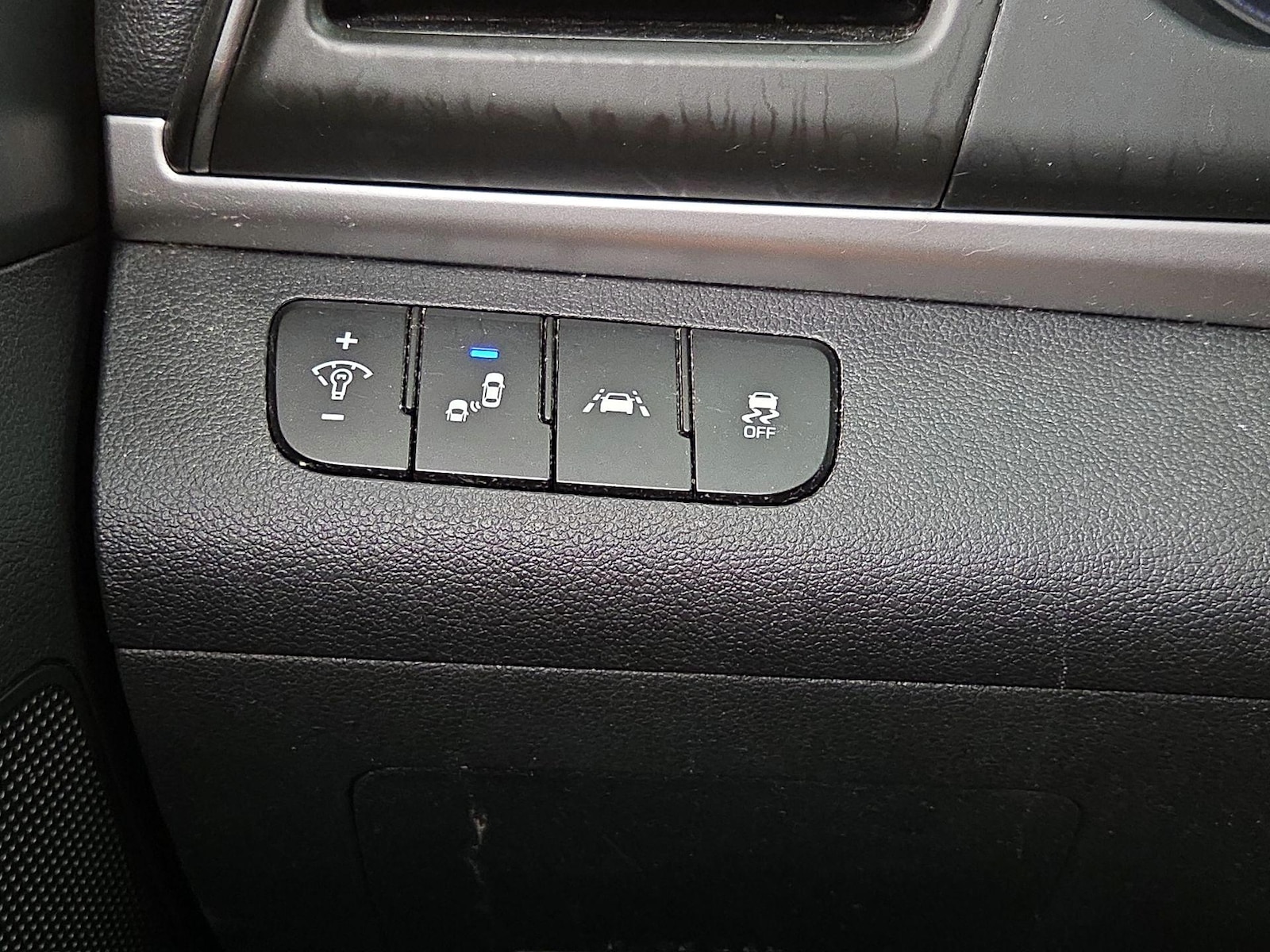 2020 Hyundai Elantra SEL - Photo 14