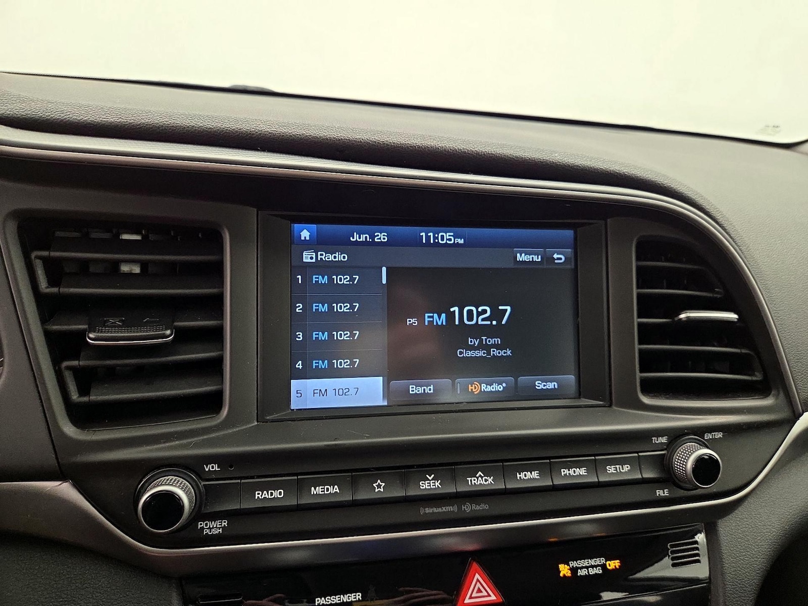 2020 Hyundai Elantra SEL - Photo 16
