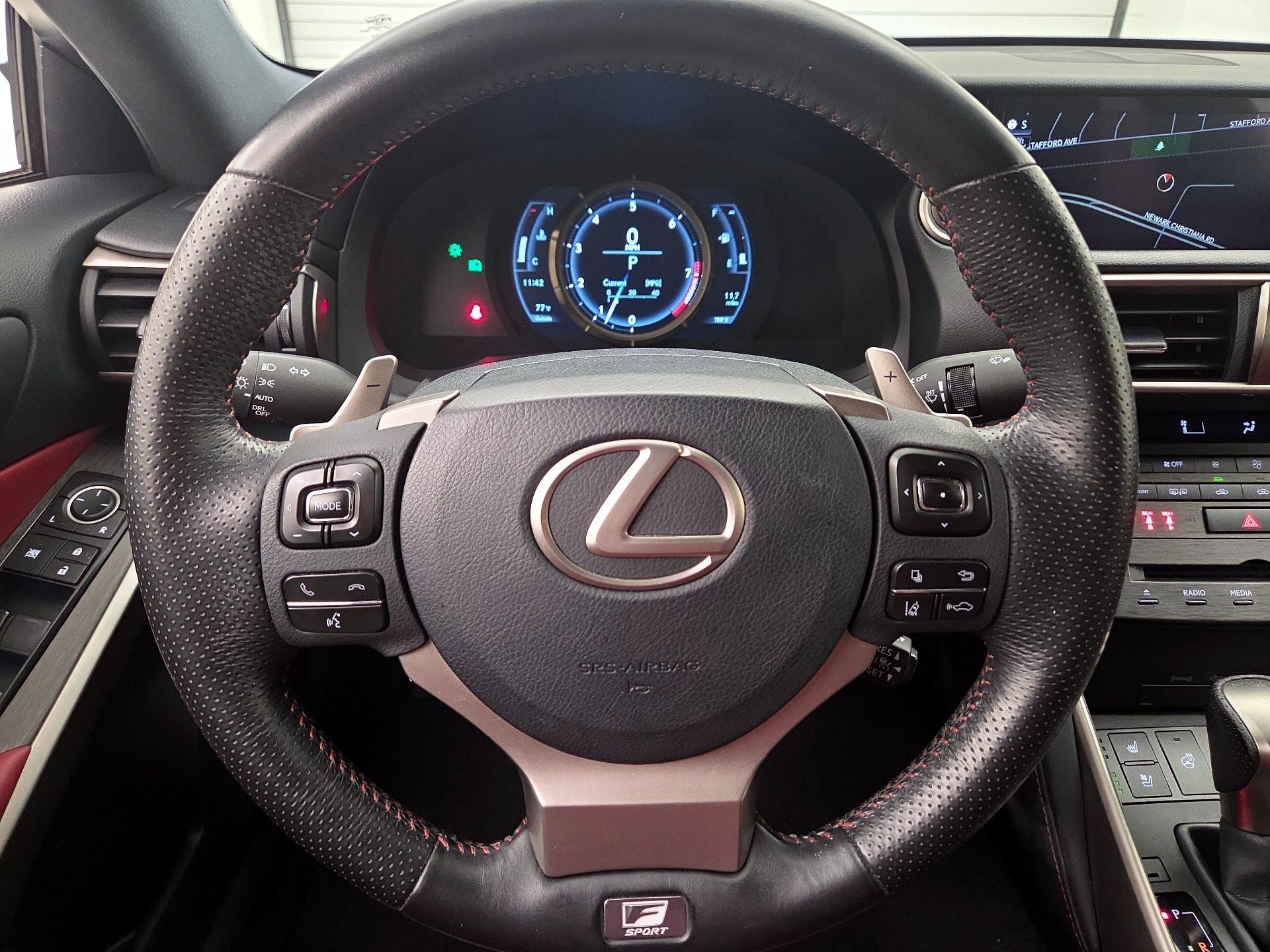 Thumbnail: 2019 Lexus IS - 10