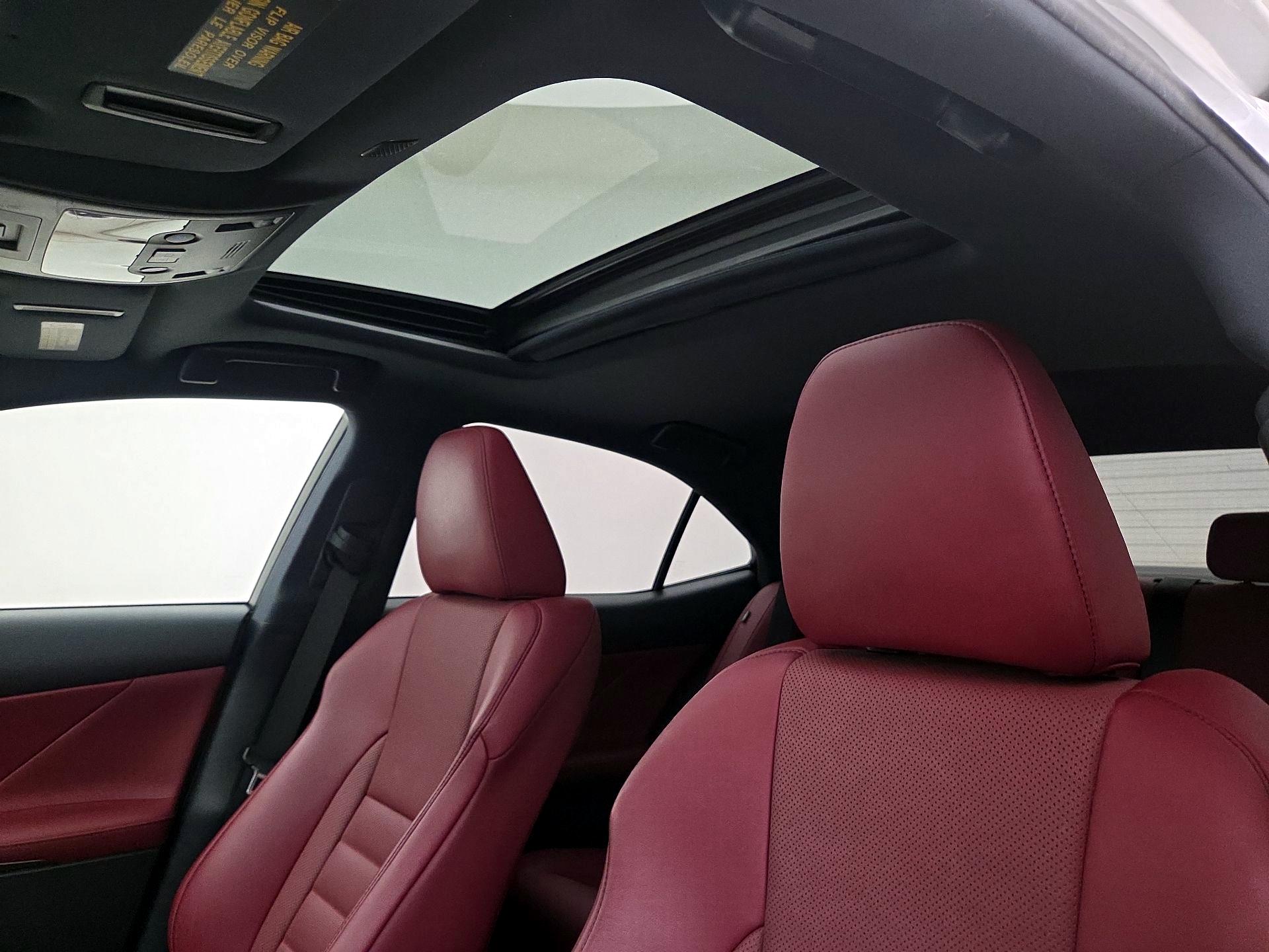 Thumbnail: 2019 Lexus IS - 20