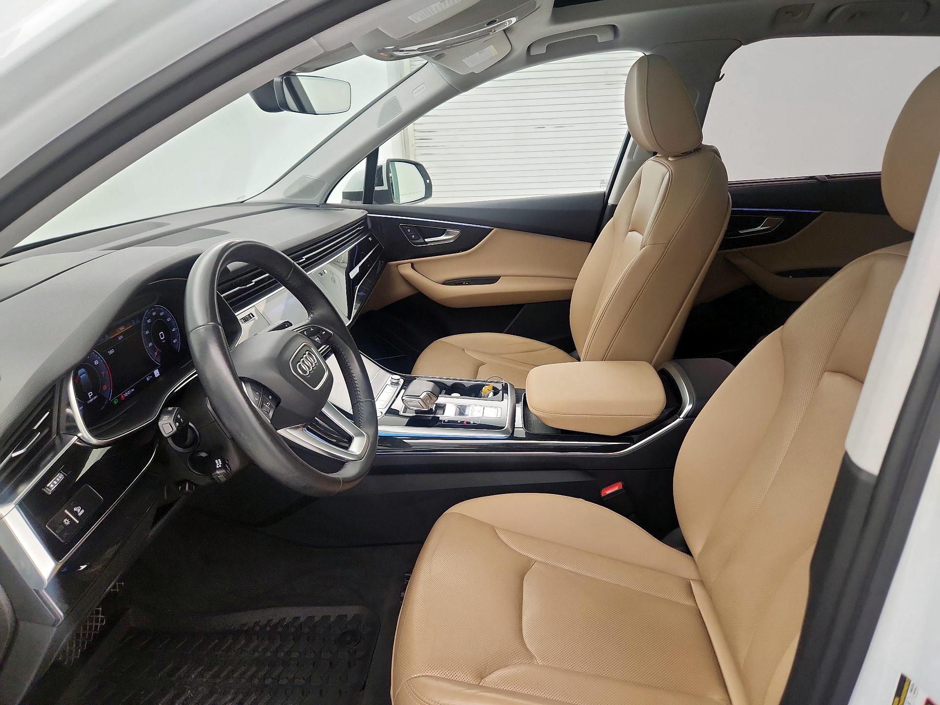Thumbnail: 2020 Audi Q7 - 11