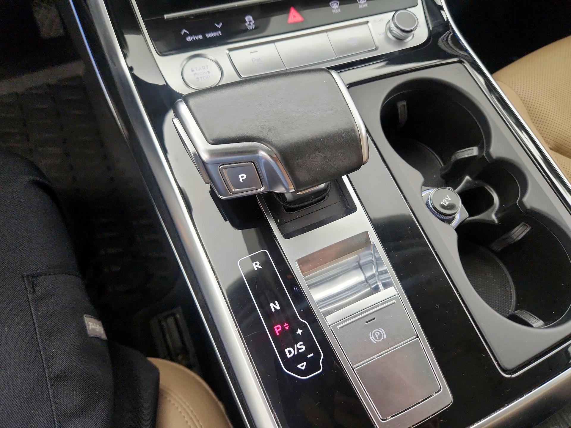 Thumbnail: 2020 Audi Q7 - 16