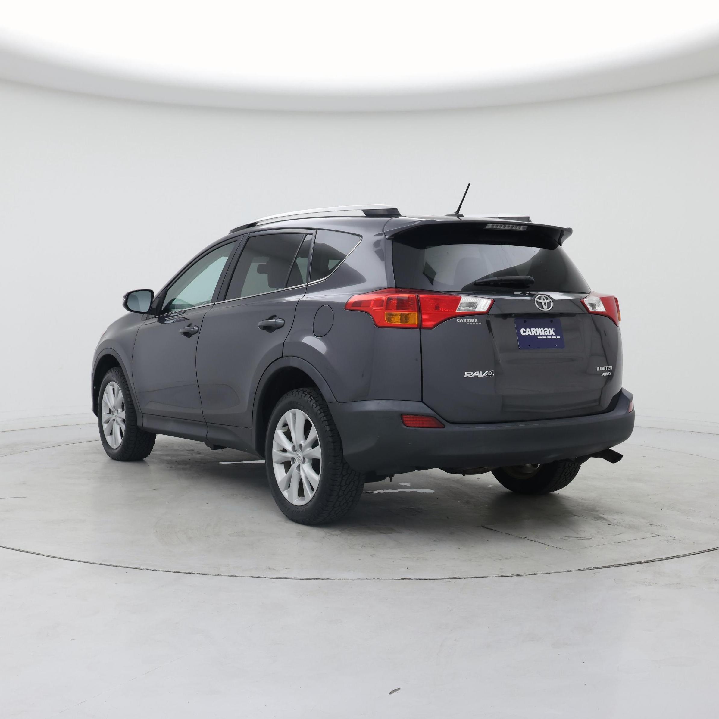 Thumbnail: 2015 Toyota RAV4 - 2