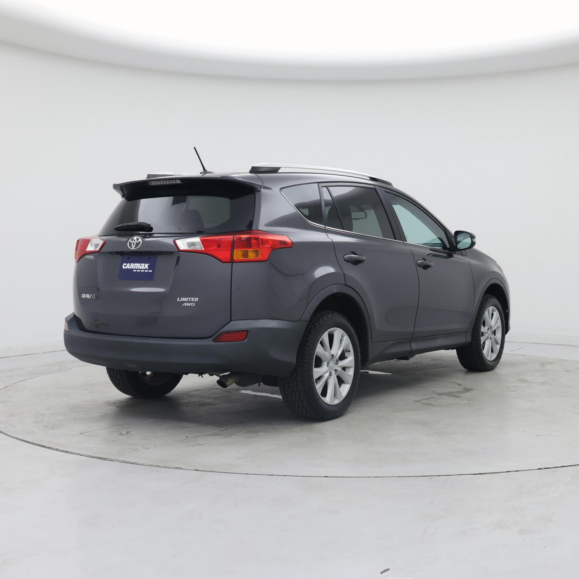Thumbnail: 2015 Toyota RAV4 - 8