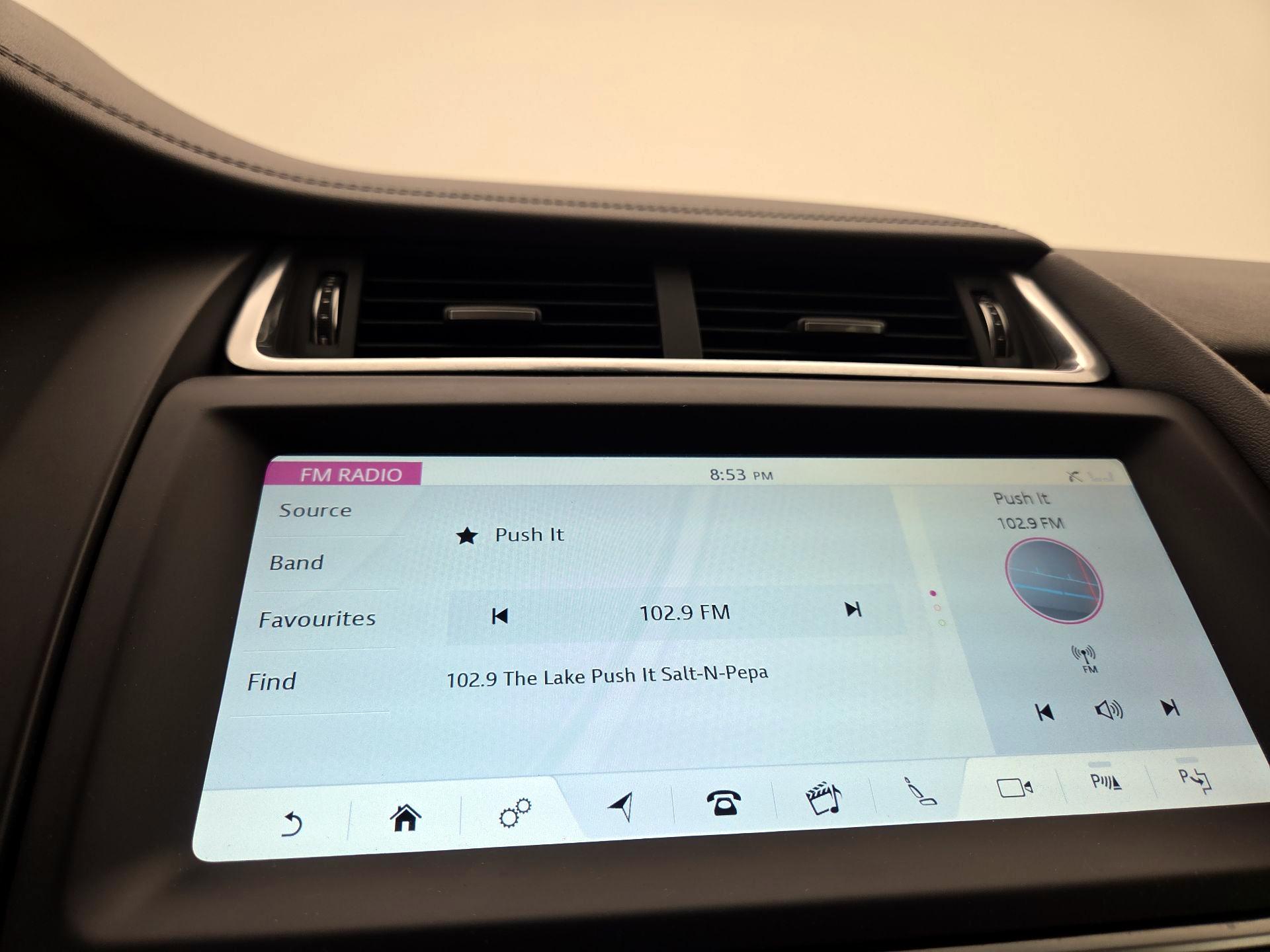Thumbnail: 2020 Jaguar E-Pace - 15