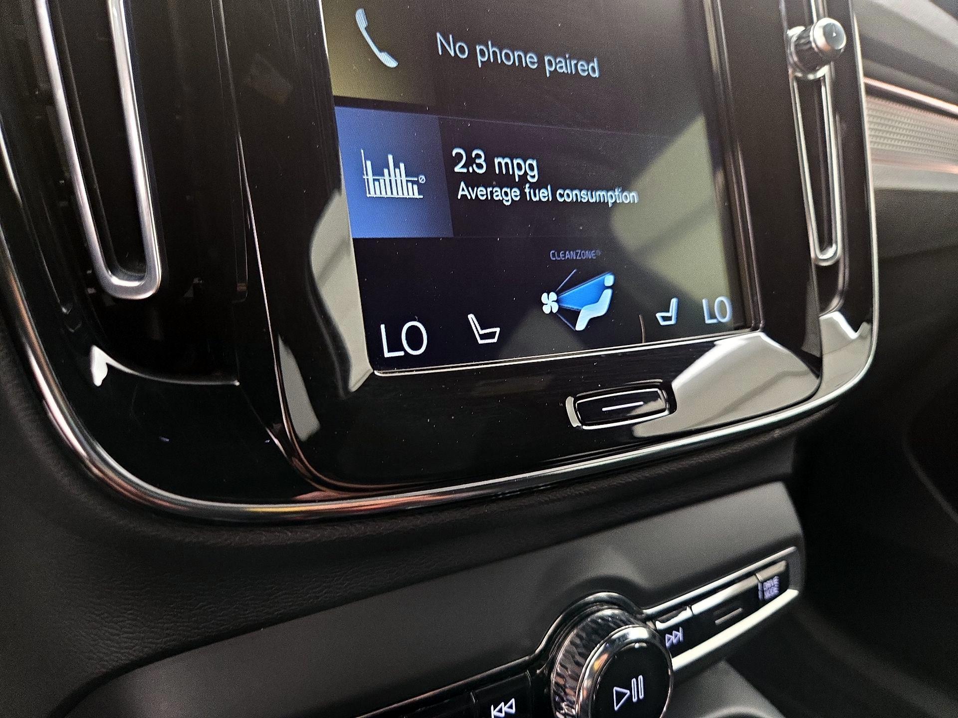 Thumbnail: 2020 Volvo XC40 - 17