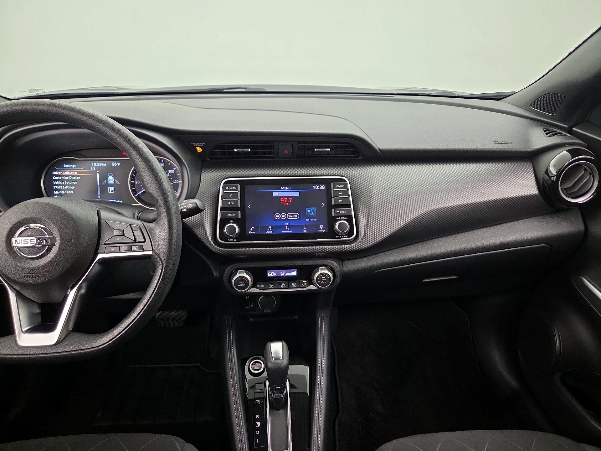 Thumbnail: 2019 Nissan Kicks - 9