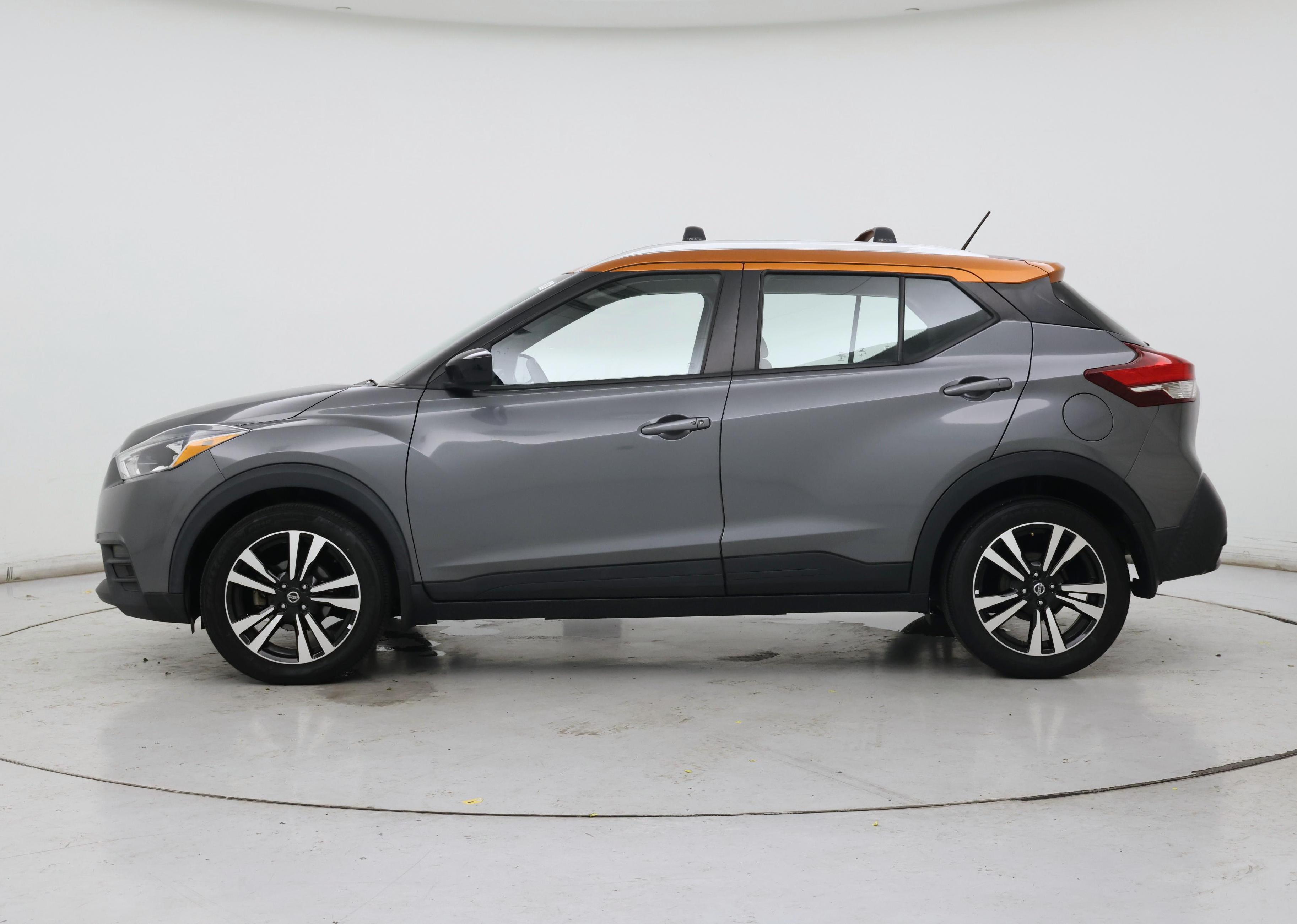 Thumbnail: 2019 Nissan Kicks - 3