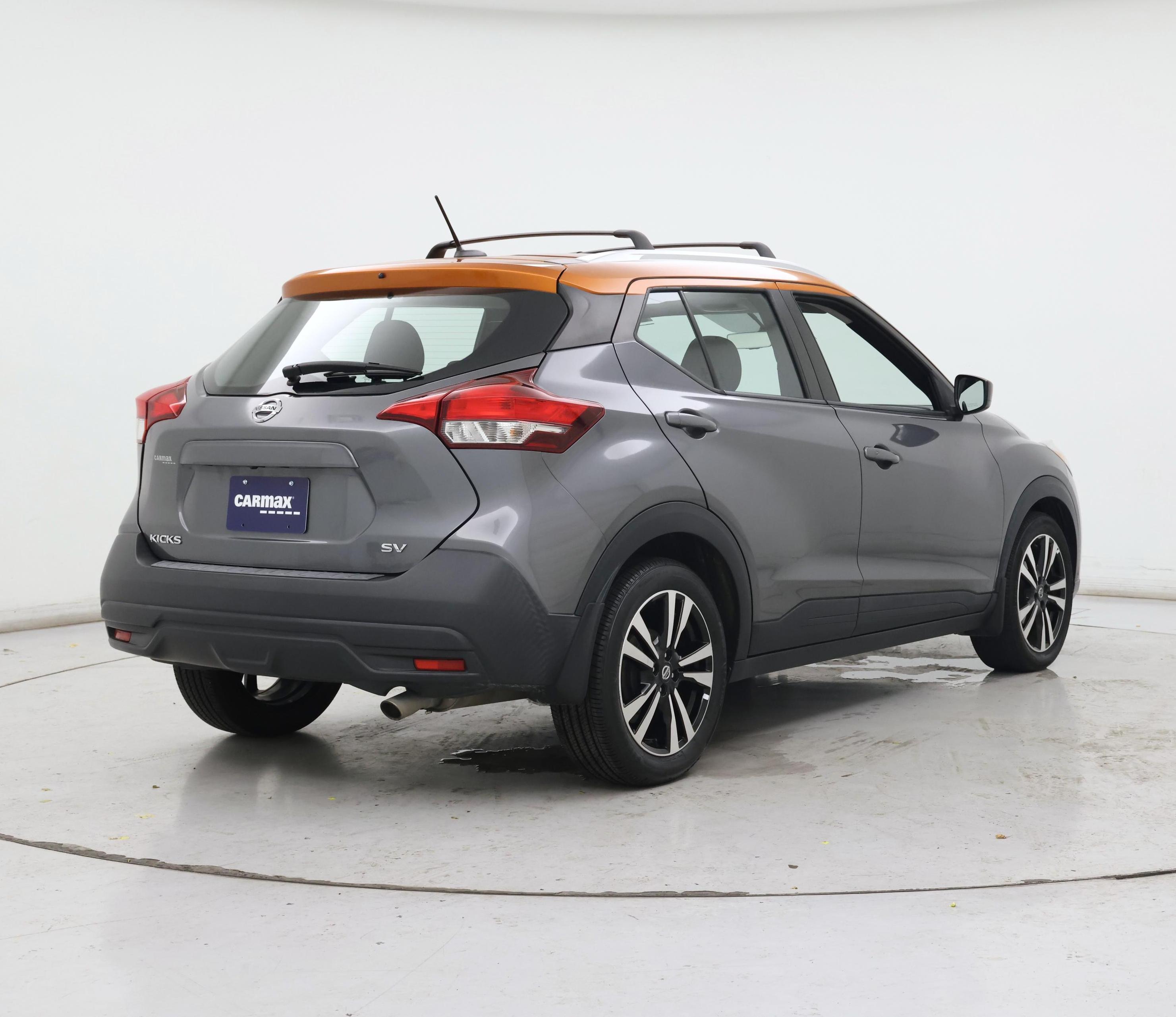 Thumbnail: 2019 Nissan Kicks - 8