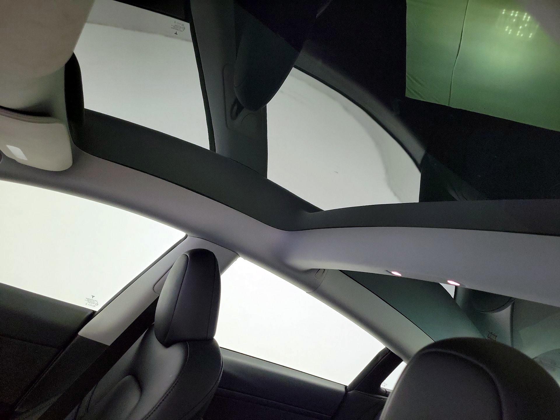Thumbnail: 2023 Tesla Model 3 - 18