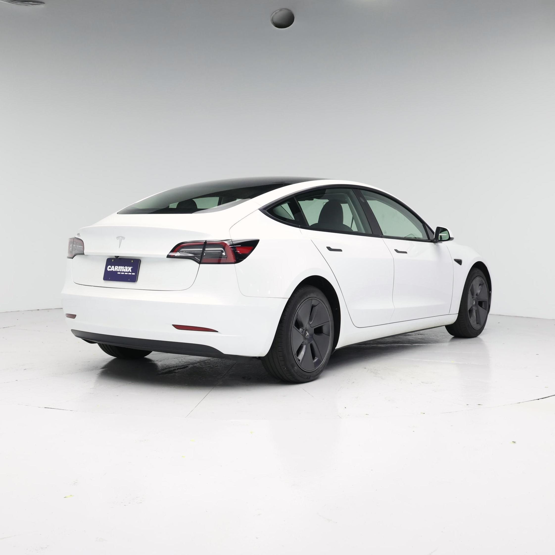 Thumbnail: 2023 Tesla Model 3 - 8