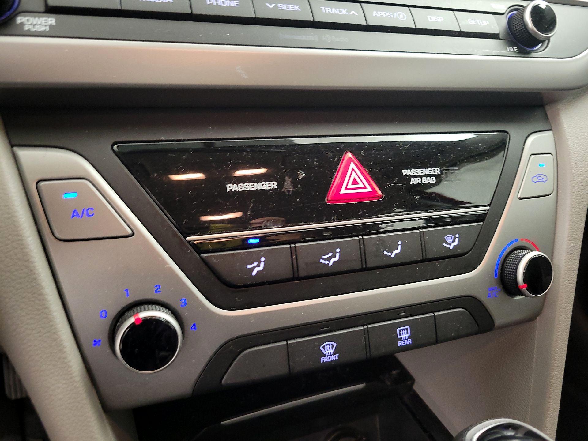 Thumbnail: 2018 Hyundai Elantra - 16