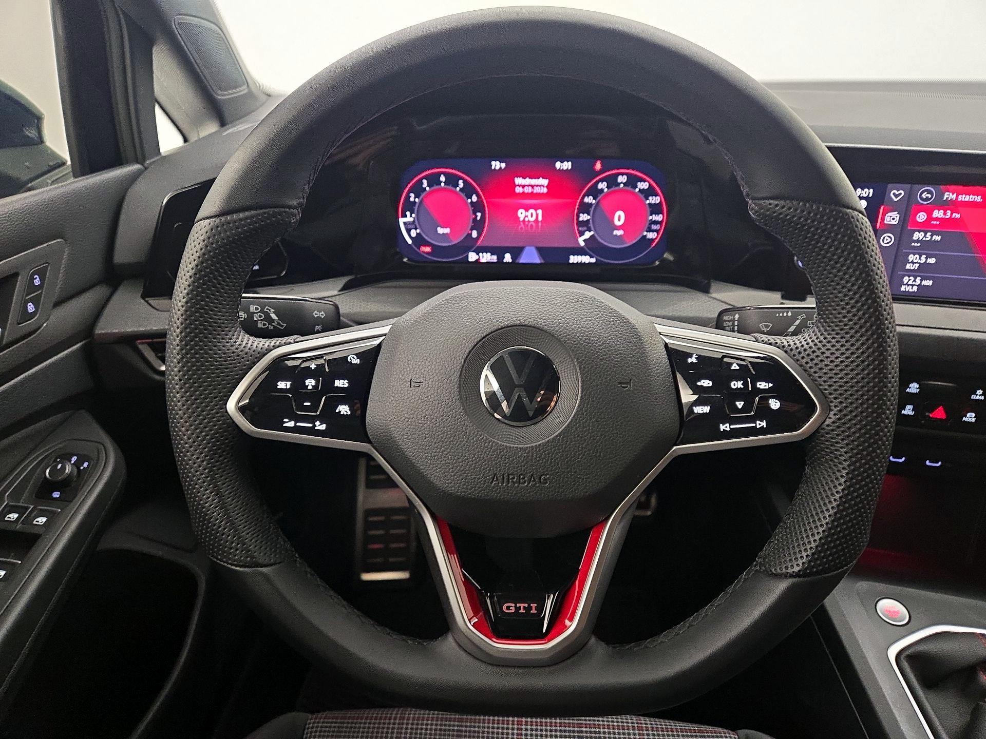 Thumbnail: 2022 Volkswagen Golf - 10