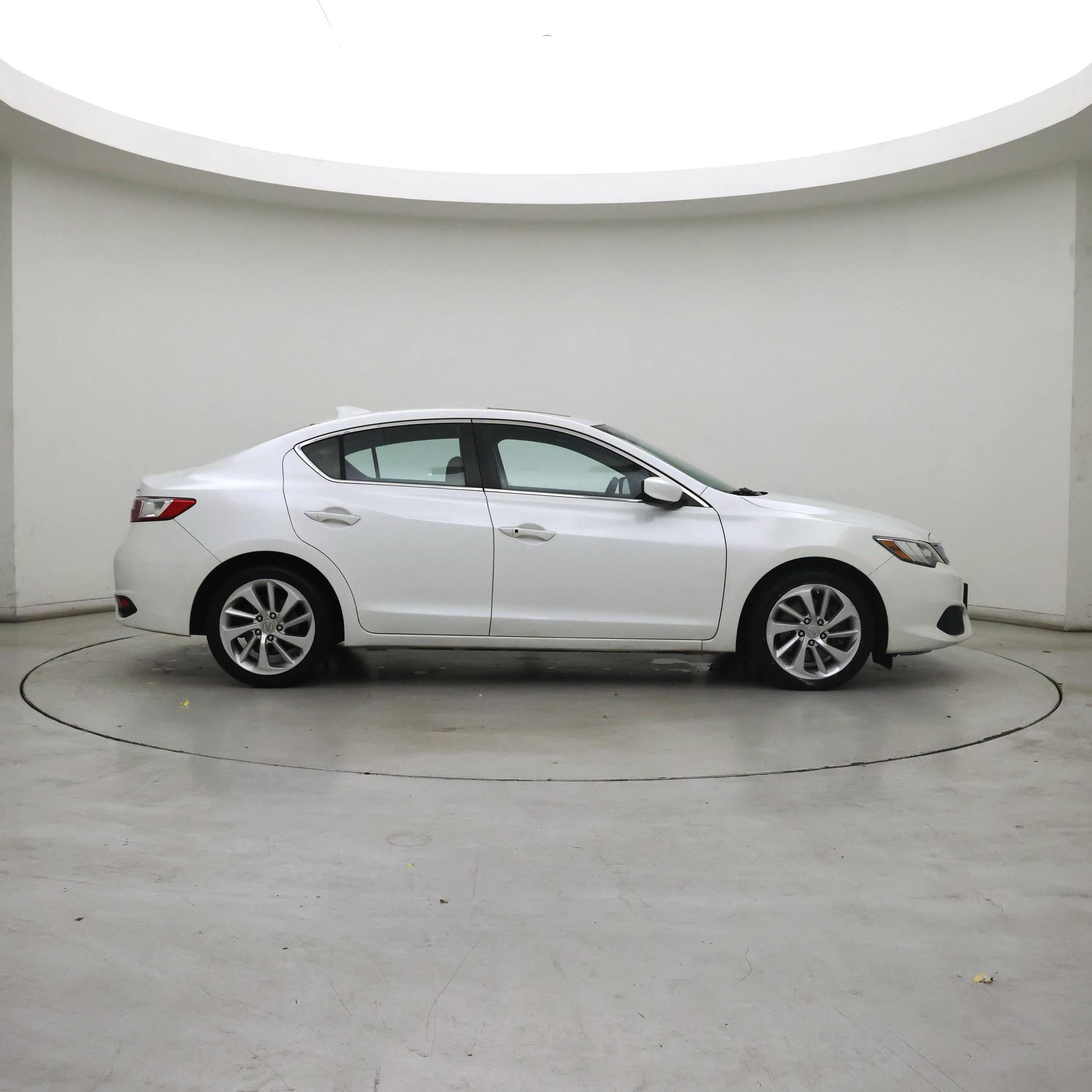Thumbnail: 2018 Acura ILX - 7