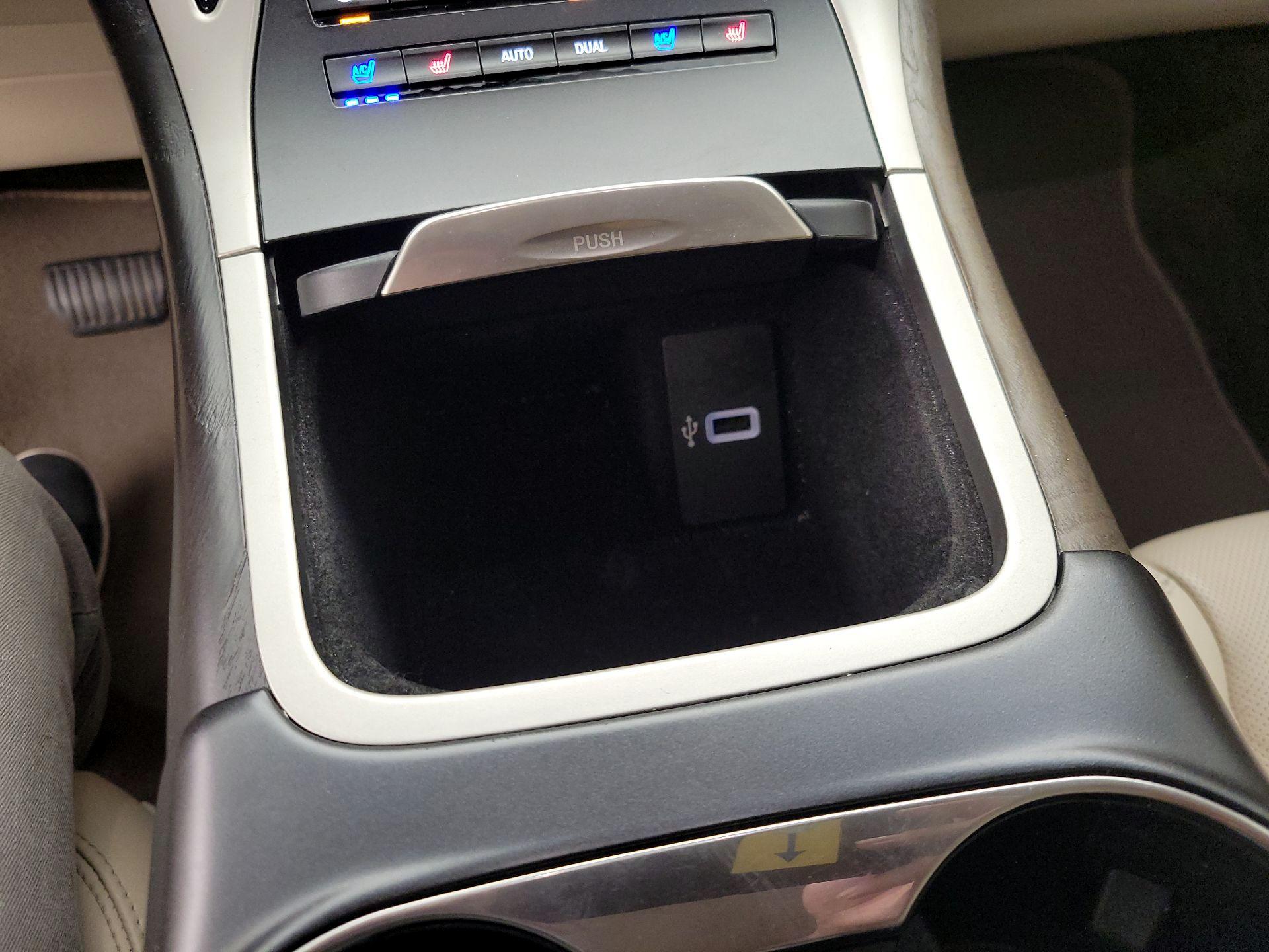 Thumbnail: 2018 Lincoln MKX - 19