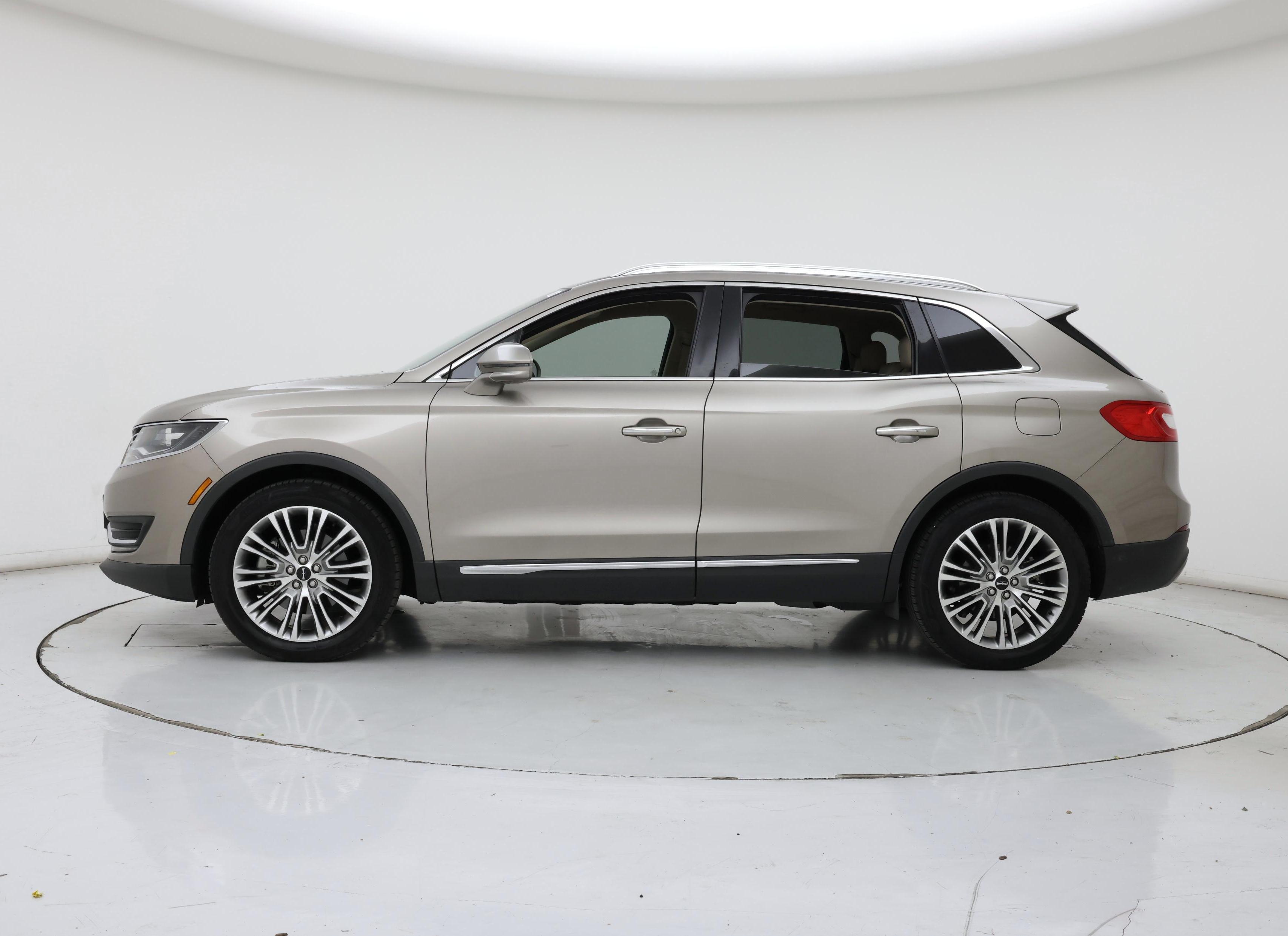 Thumbnail: 2018 Lincoln MKX - 3
