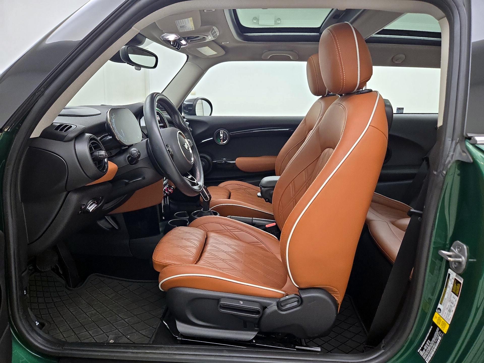 Thumbnail: 2021 MINI Cooper Hardtop - 11