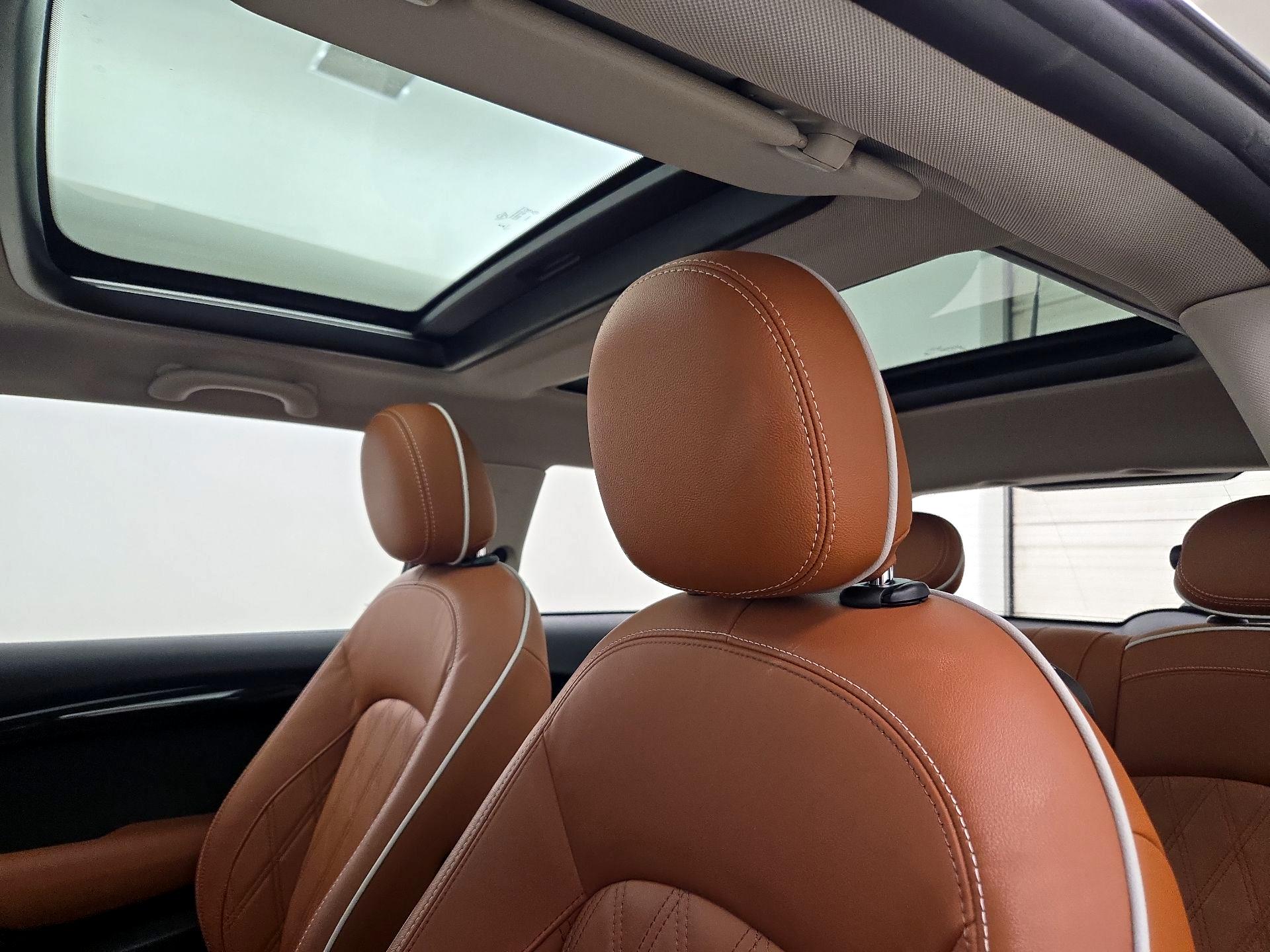 Thumbnail: 2021 MINI Cooper Hardtop - 17