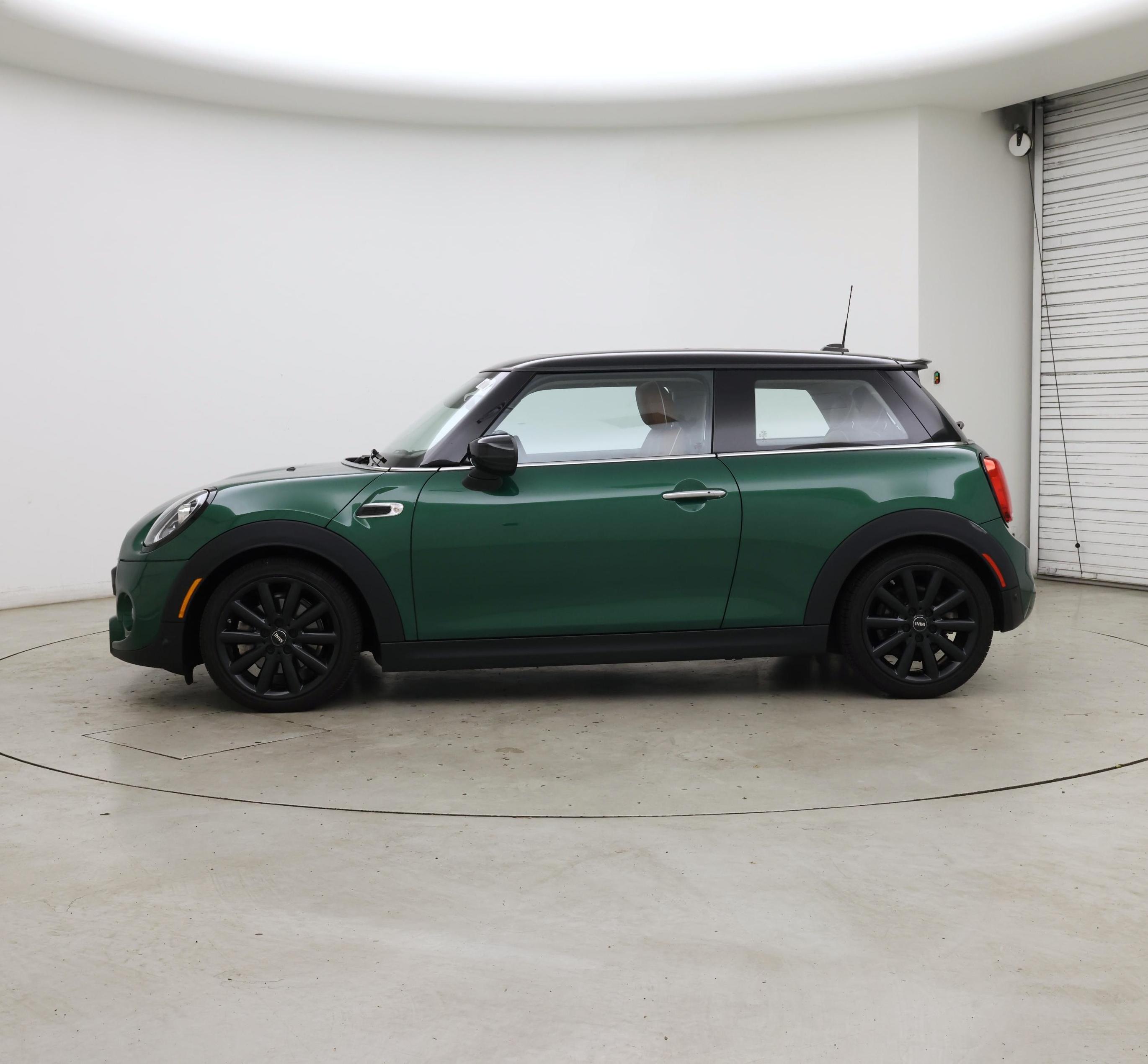 Thumbnail: 2021 MINI Cooper Hardtop - 3