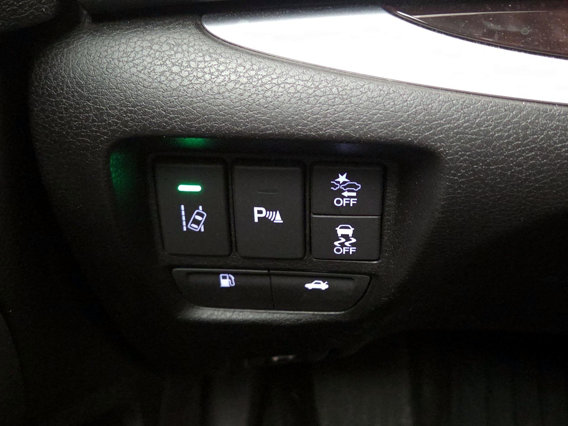 Thumbnail: 2016 Acura TLX - 13