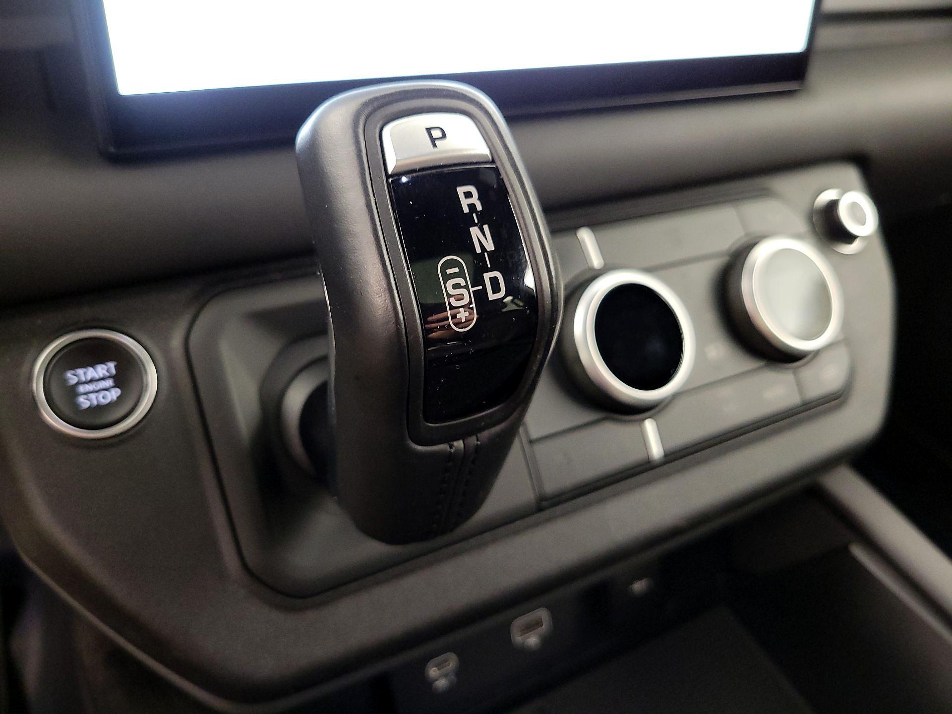 Thumbnail: 2023 Land Rover Defender - 16