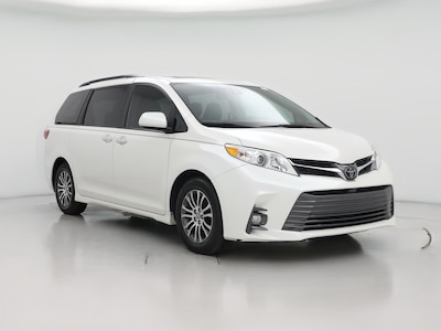 2019 Toyota Sienna XLE  Auto Access Seat