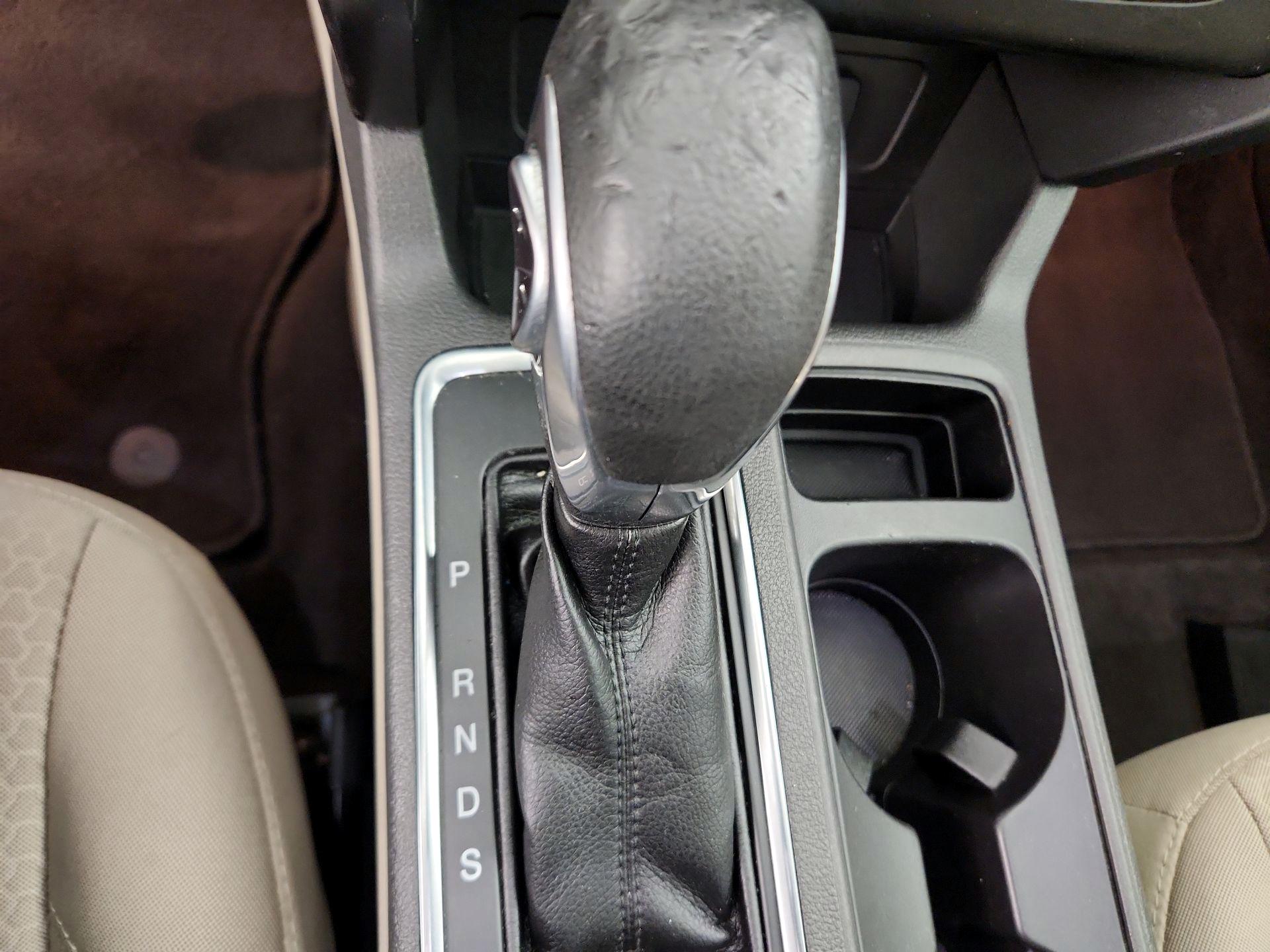 Thumbnail: 2019 Ford Escape - 15