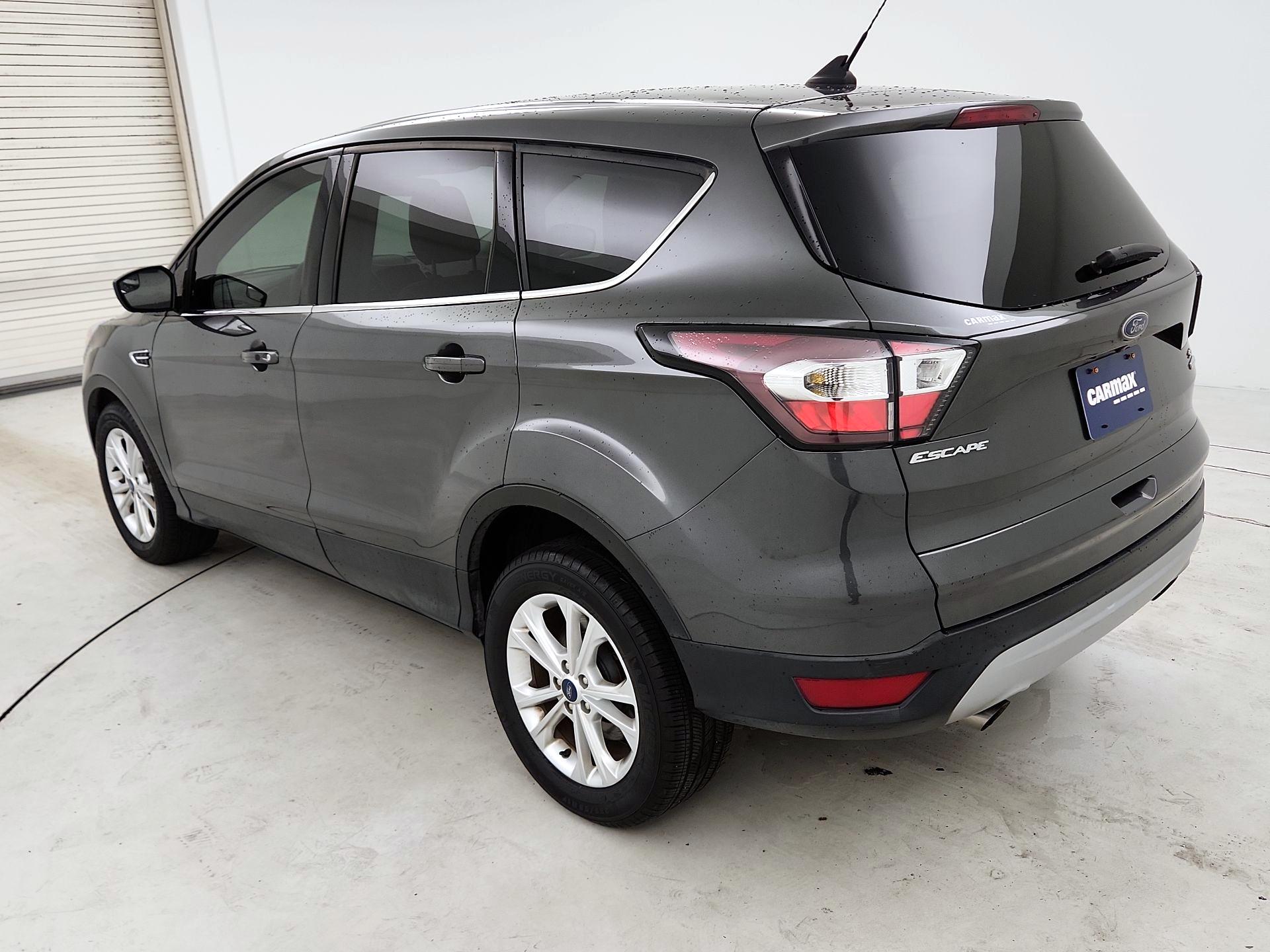 Thumbnail: 2019 Ford Escape - 7