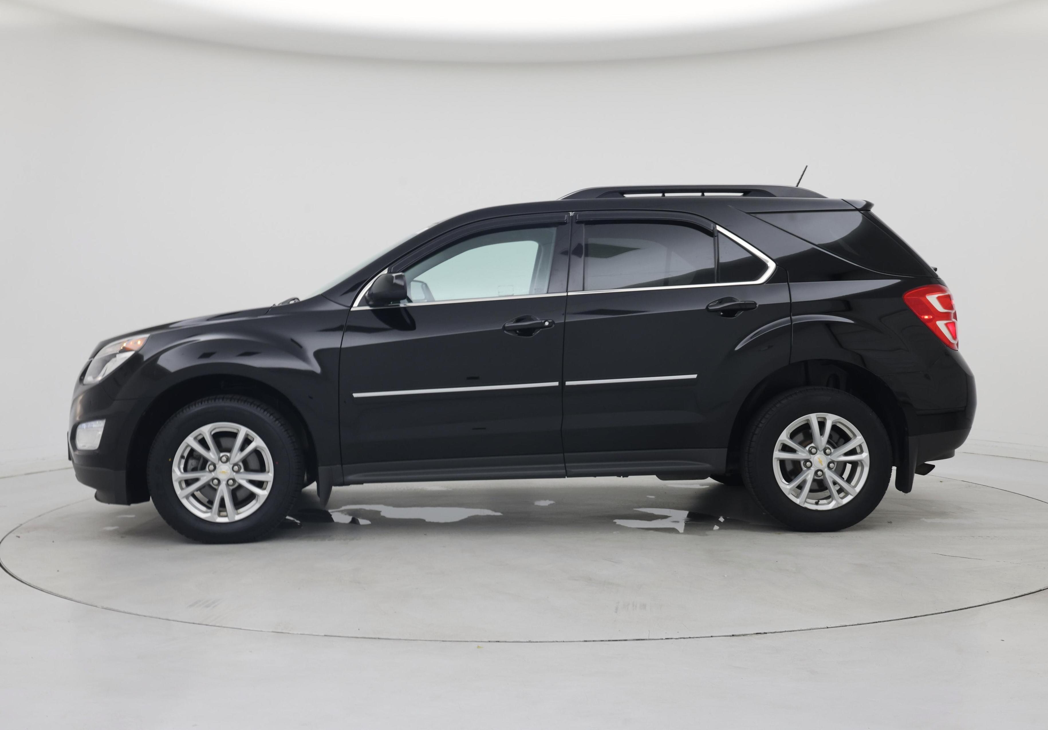 Thumbnail: 2017 Chevrolet Equinox - 3