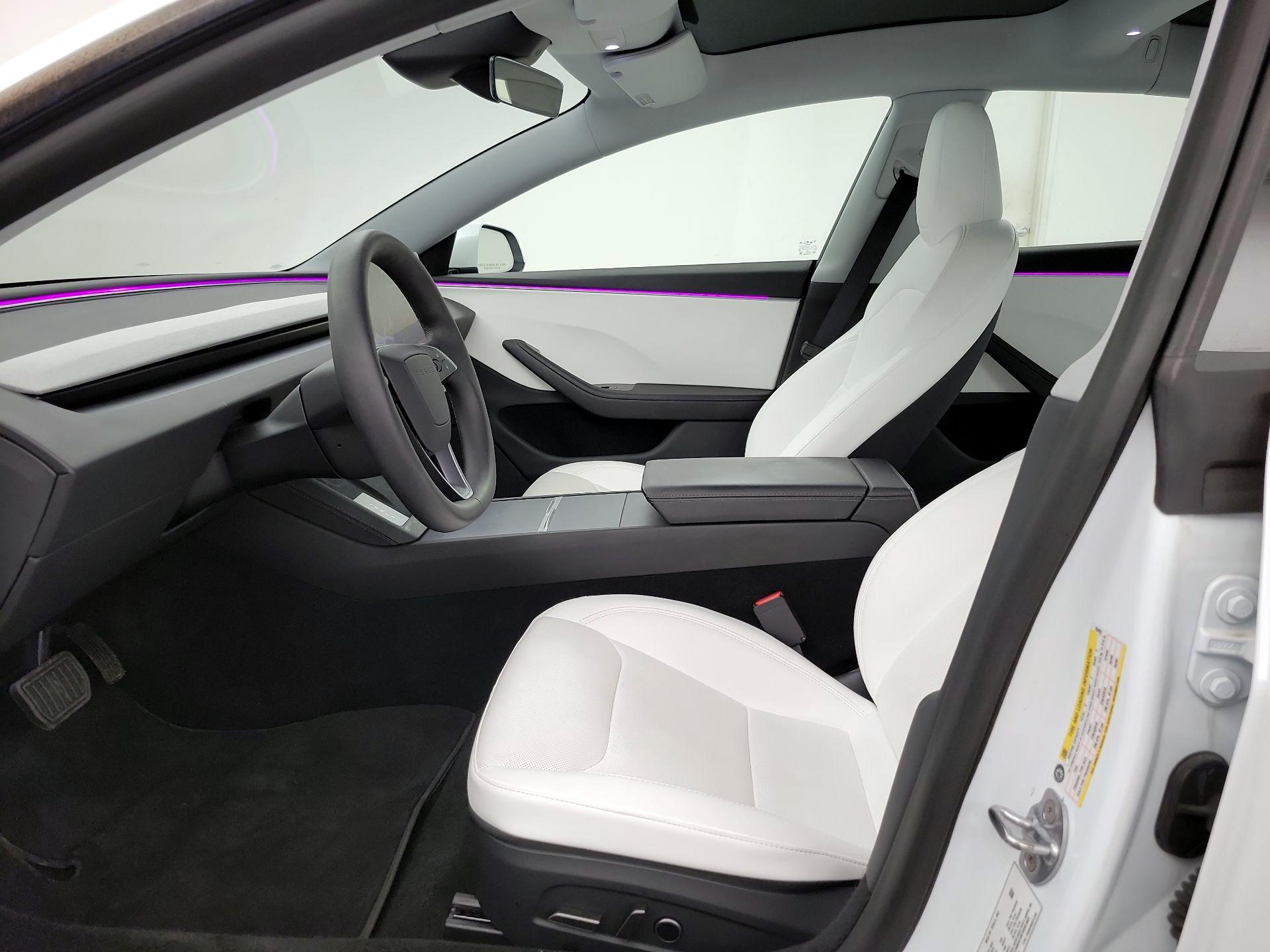 Thumbnail: 2025 Tesla Model 3 - 11