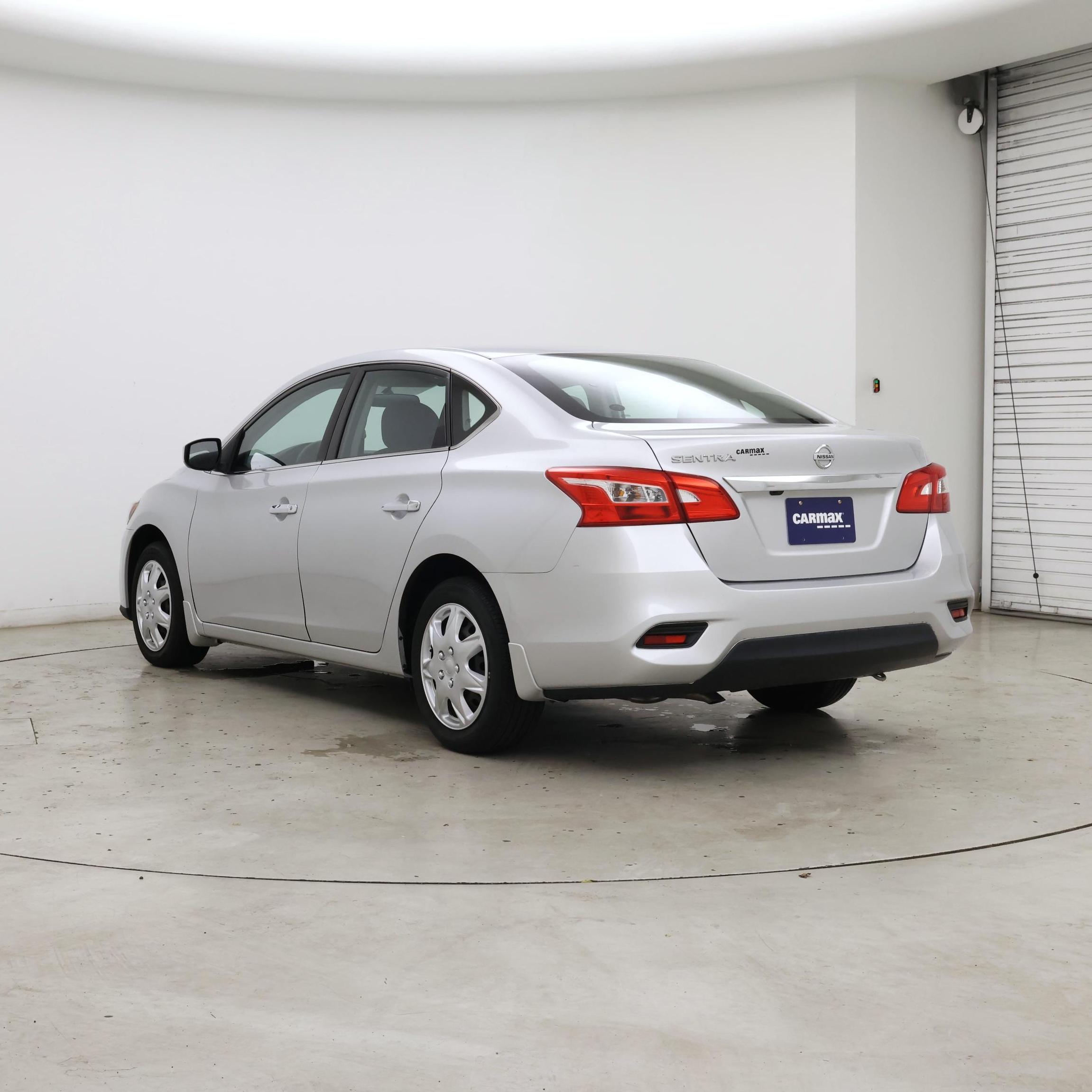 Thumbnail: 2019 Nissan Sentra - 2