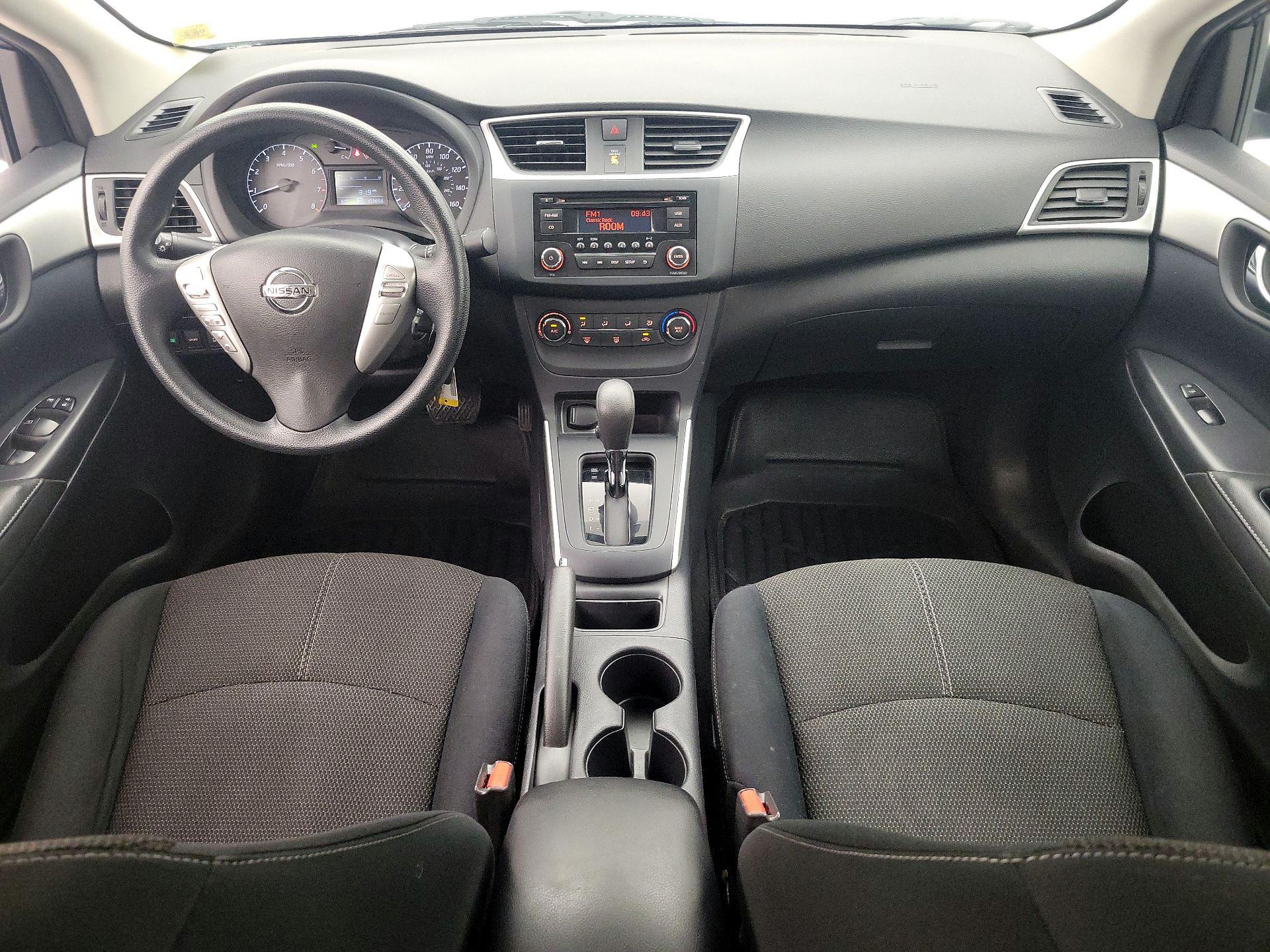 Thumbnail: 2016 Nissan Sentra - 9