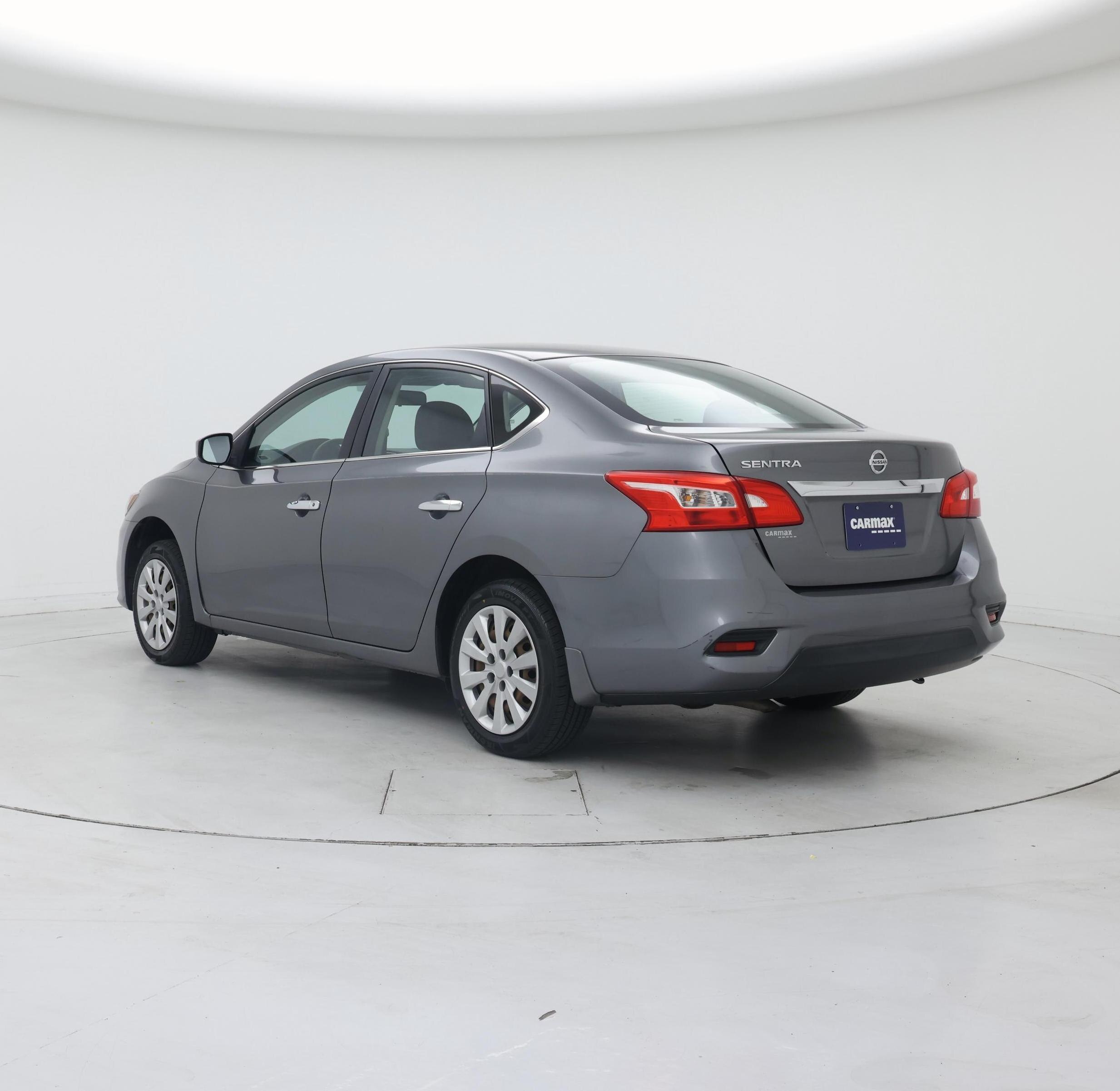 Thumbnail: 2016 Nissan Sentra - 2