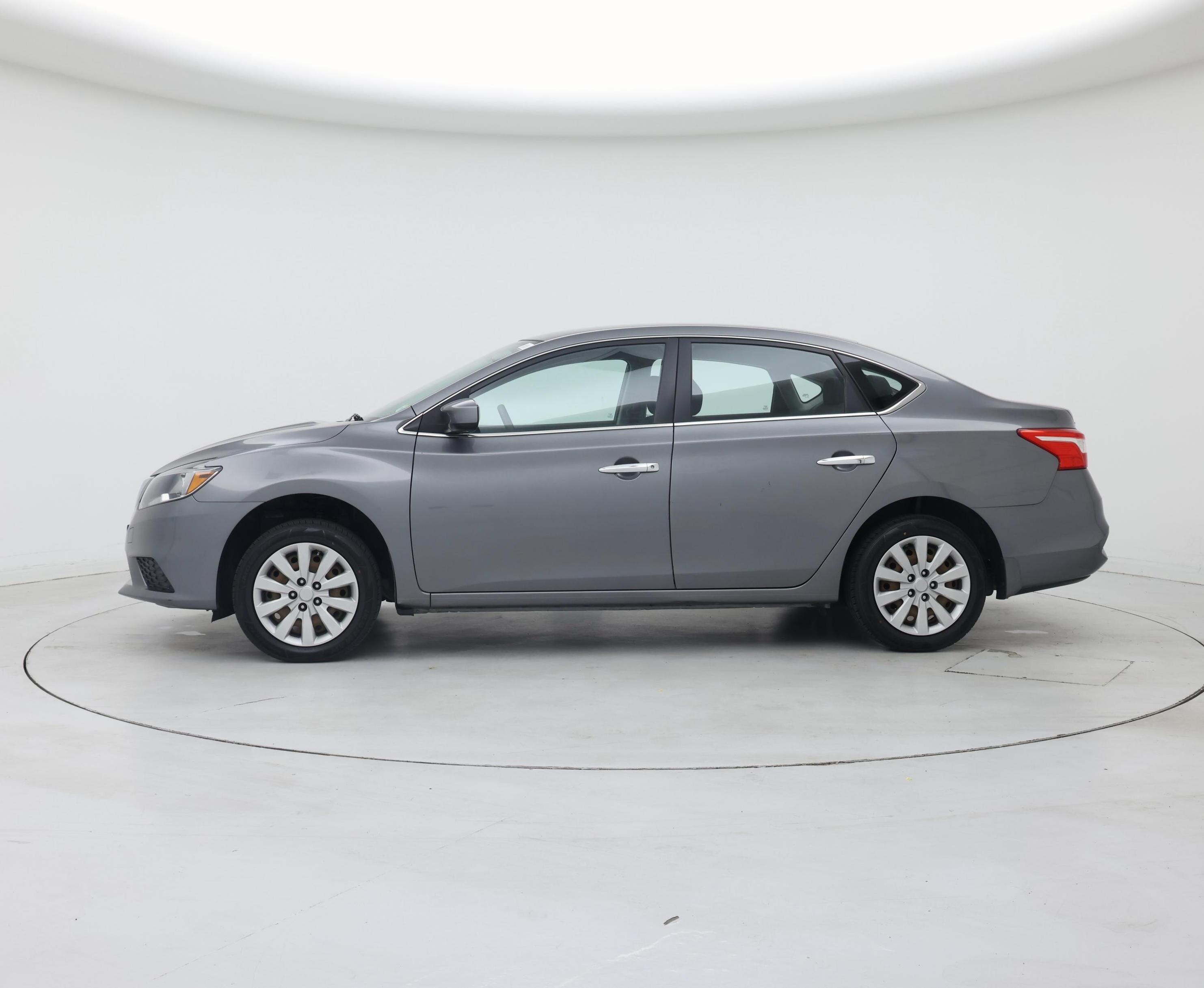 Thumbnail: 2016 Nissan Sentra - 3