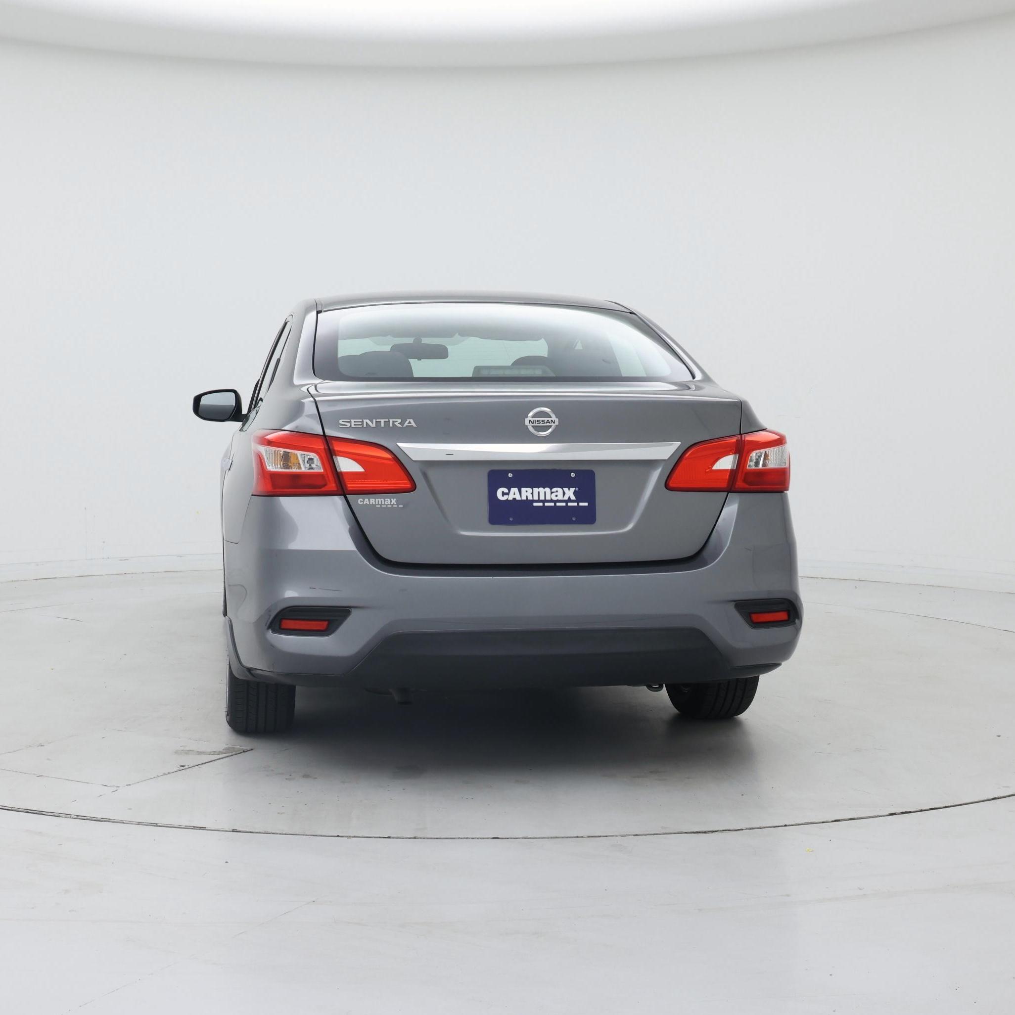 Thumbnail: 2016 Nissan Sentra - 6