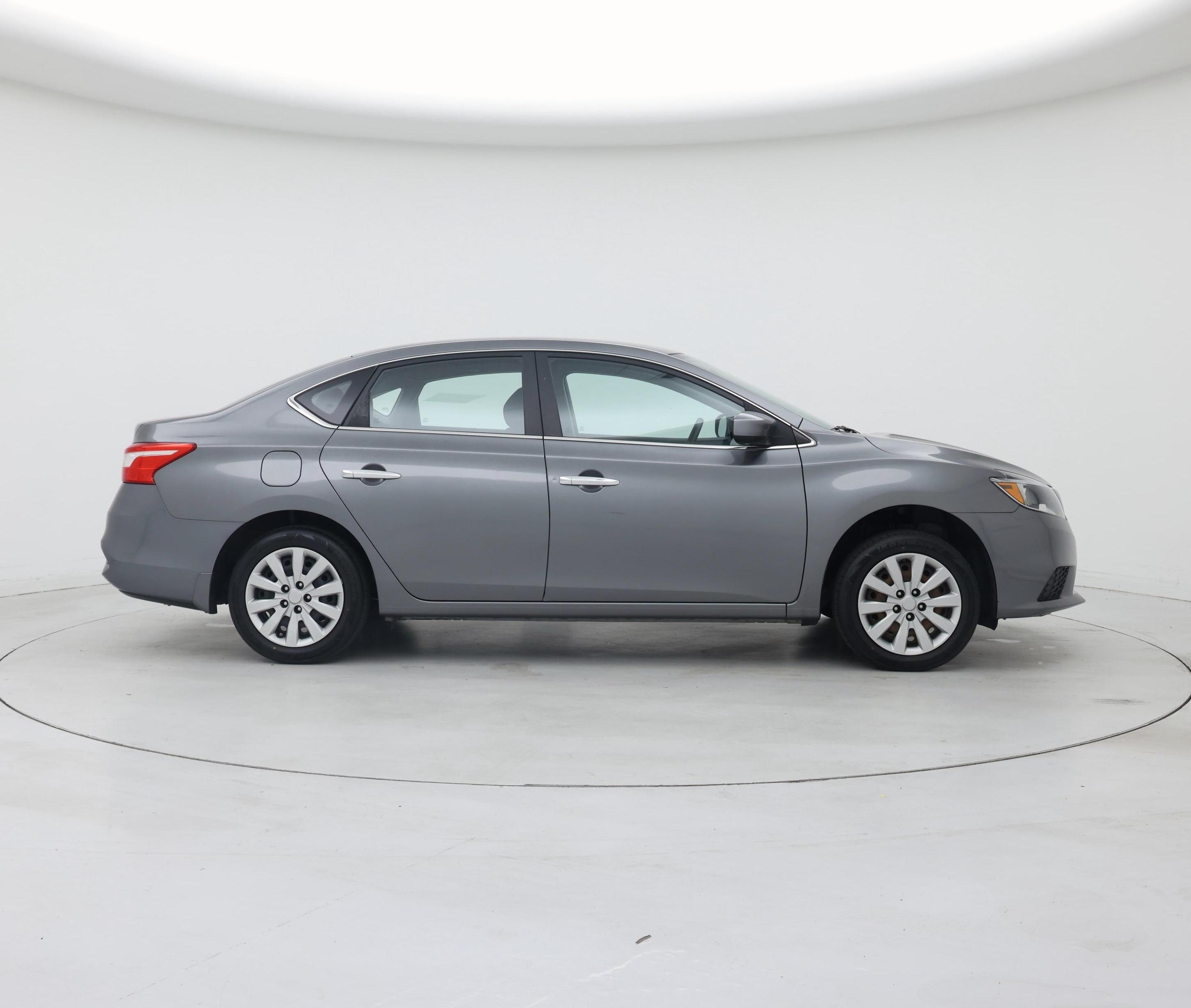 Thumbnail: 2016 Nissan Sentra - 7