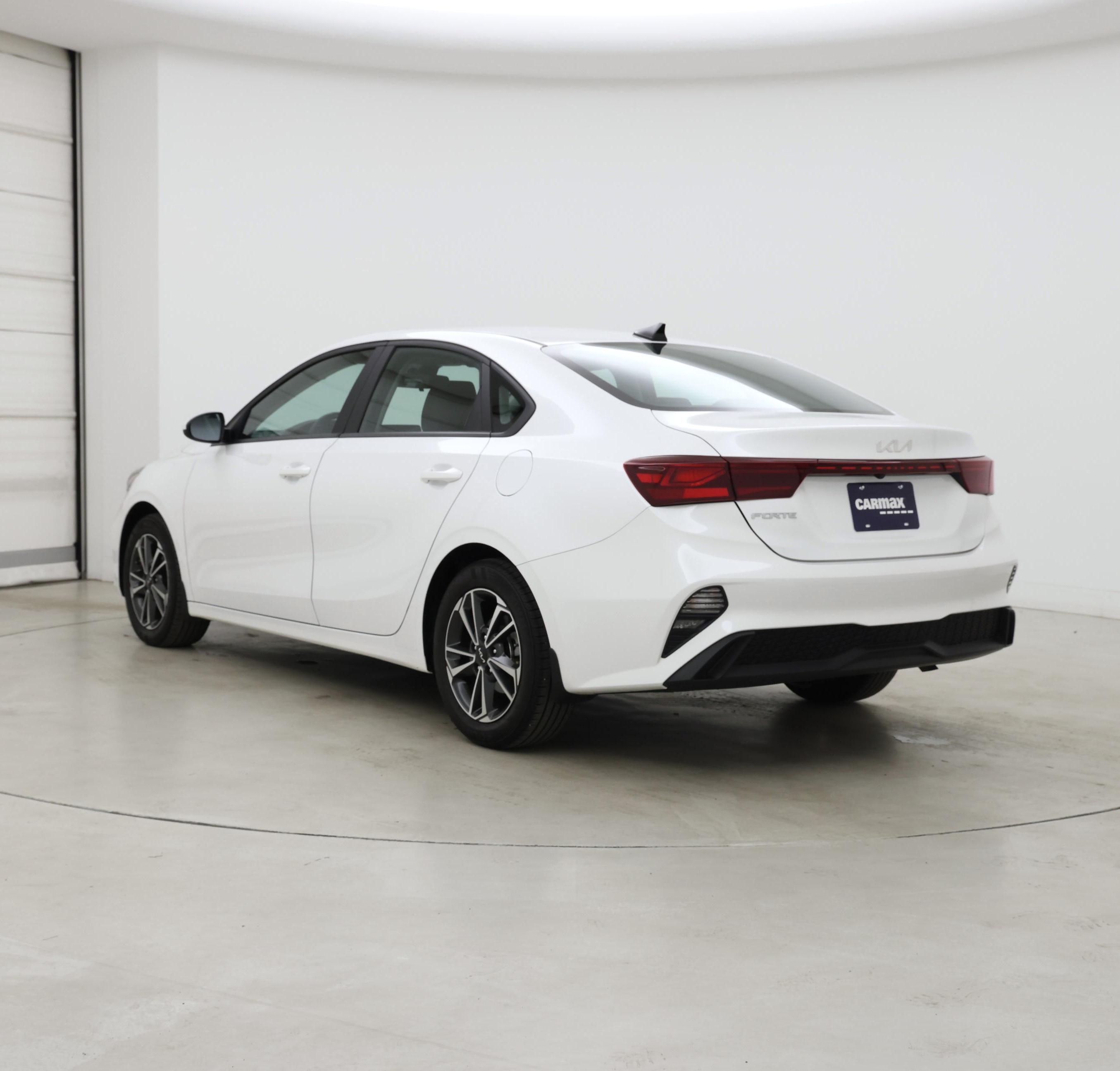 Thumbnail: 2023 Kia Forte - 2