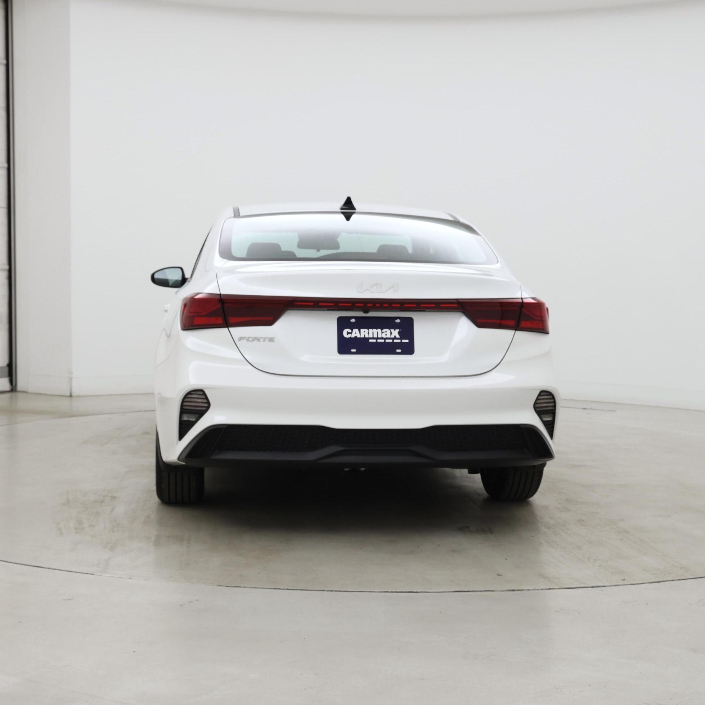 Thumbnail: 2023 Kia Forte - 6