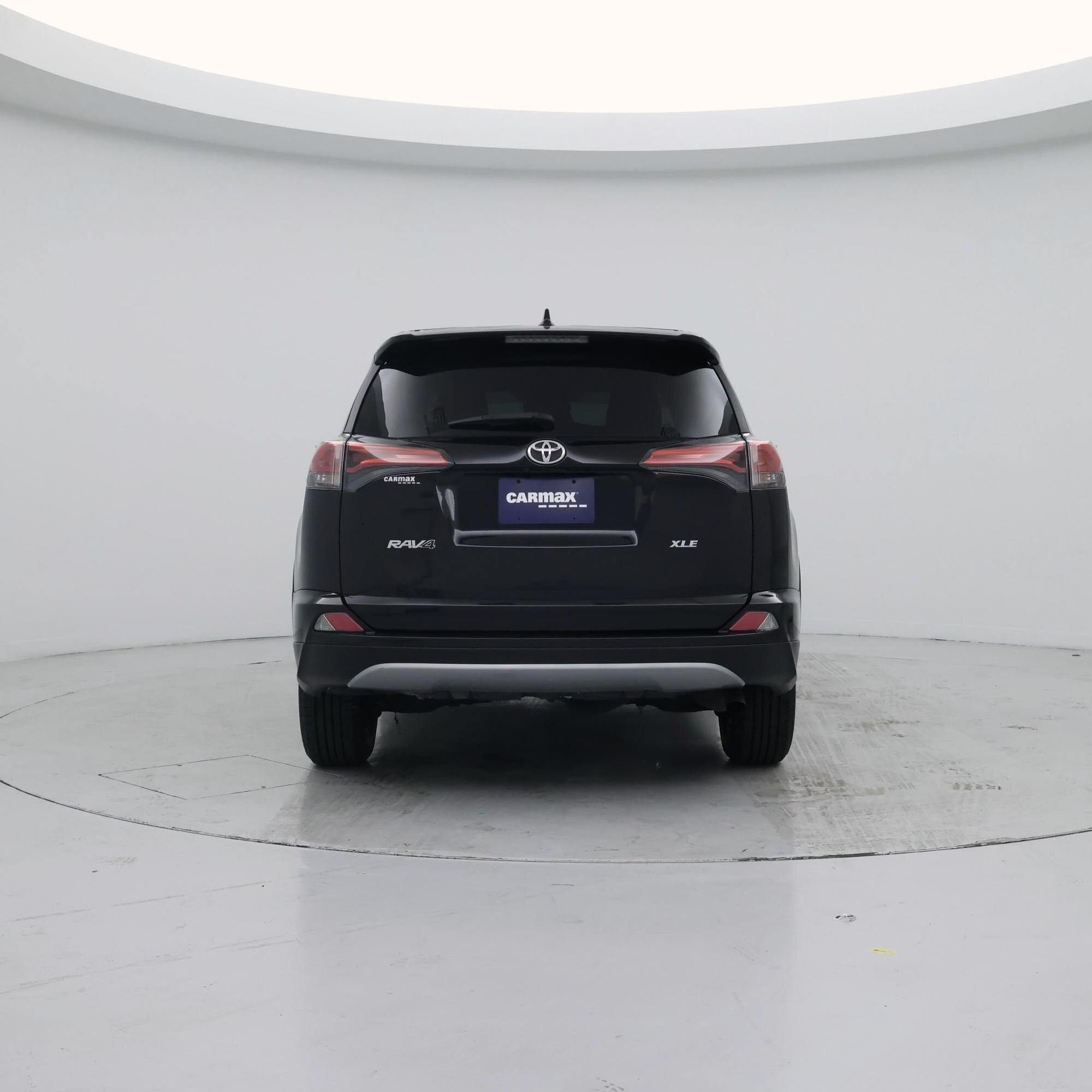 Thumbnail: 2018 Toyota RAV4 - 6