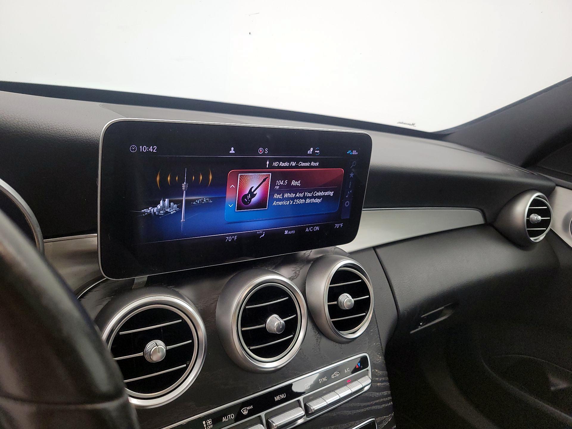 Thumbnail: 2019 Mercedes-Benz C-Class - 16