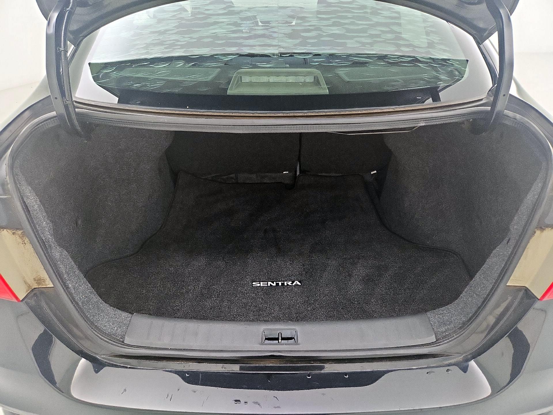 Thumbnail: 2017 Nissan Sentra - 20