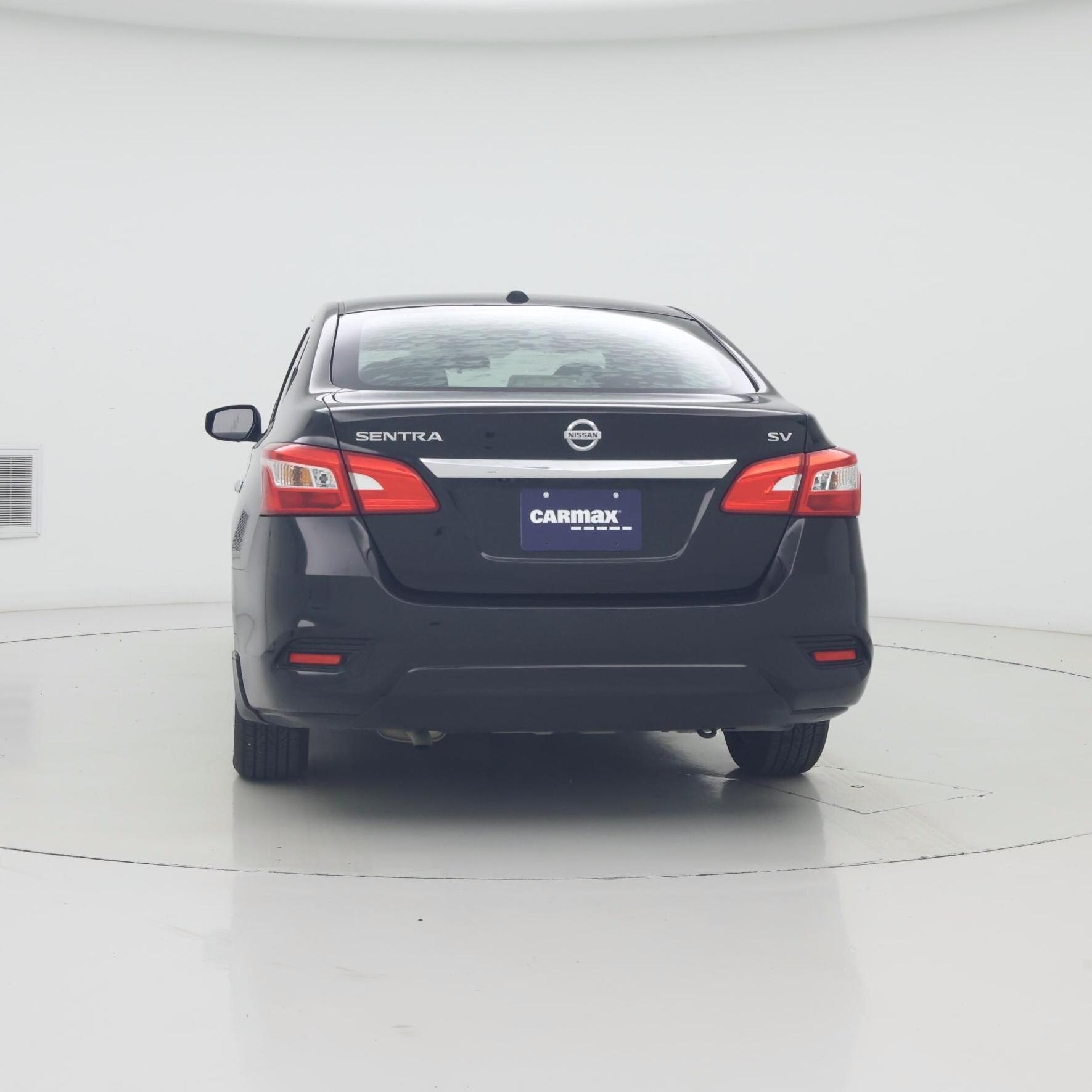 Thumbnail: 2017 Nissan Sentra - 6