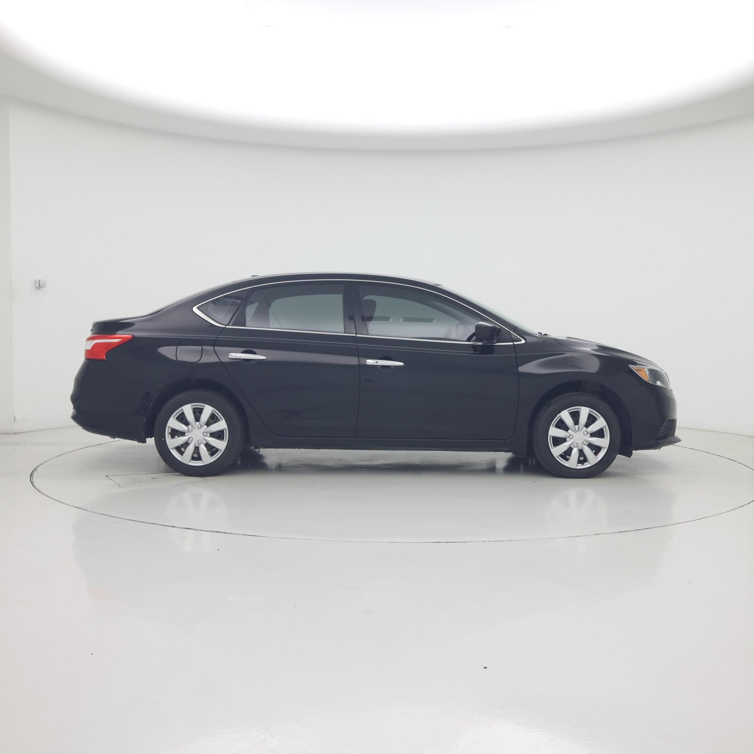 Thumbnail: 2017 Nissan Sentra - 7