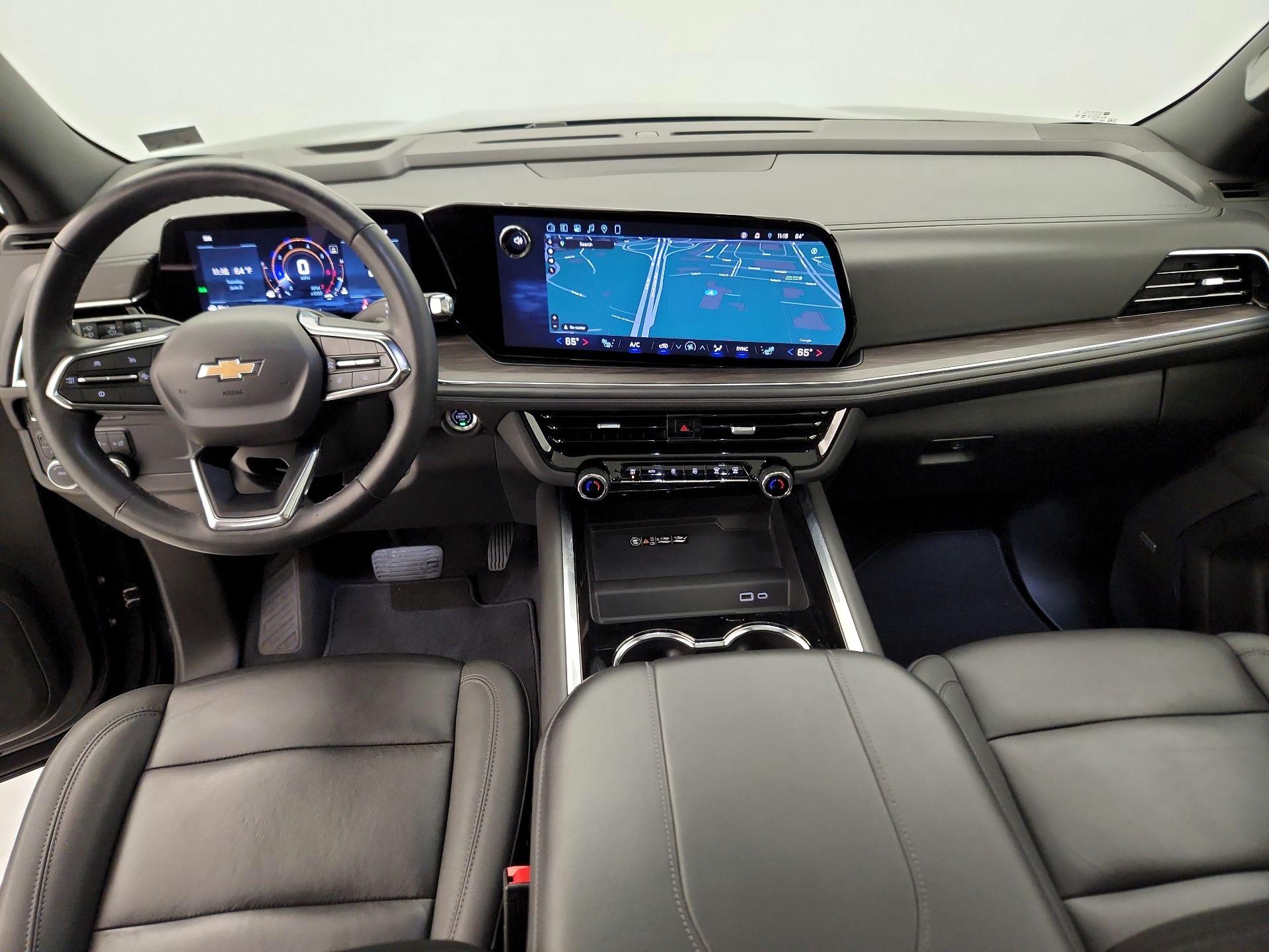 Thumbnail: 2025 Chevrolet Suburban - 9