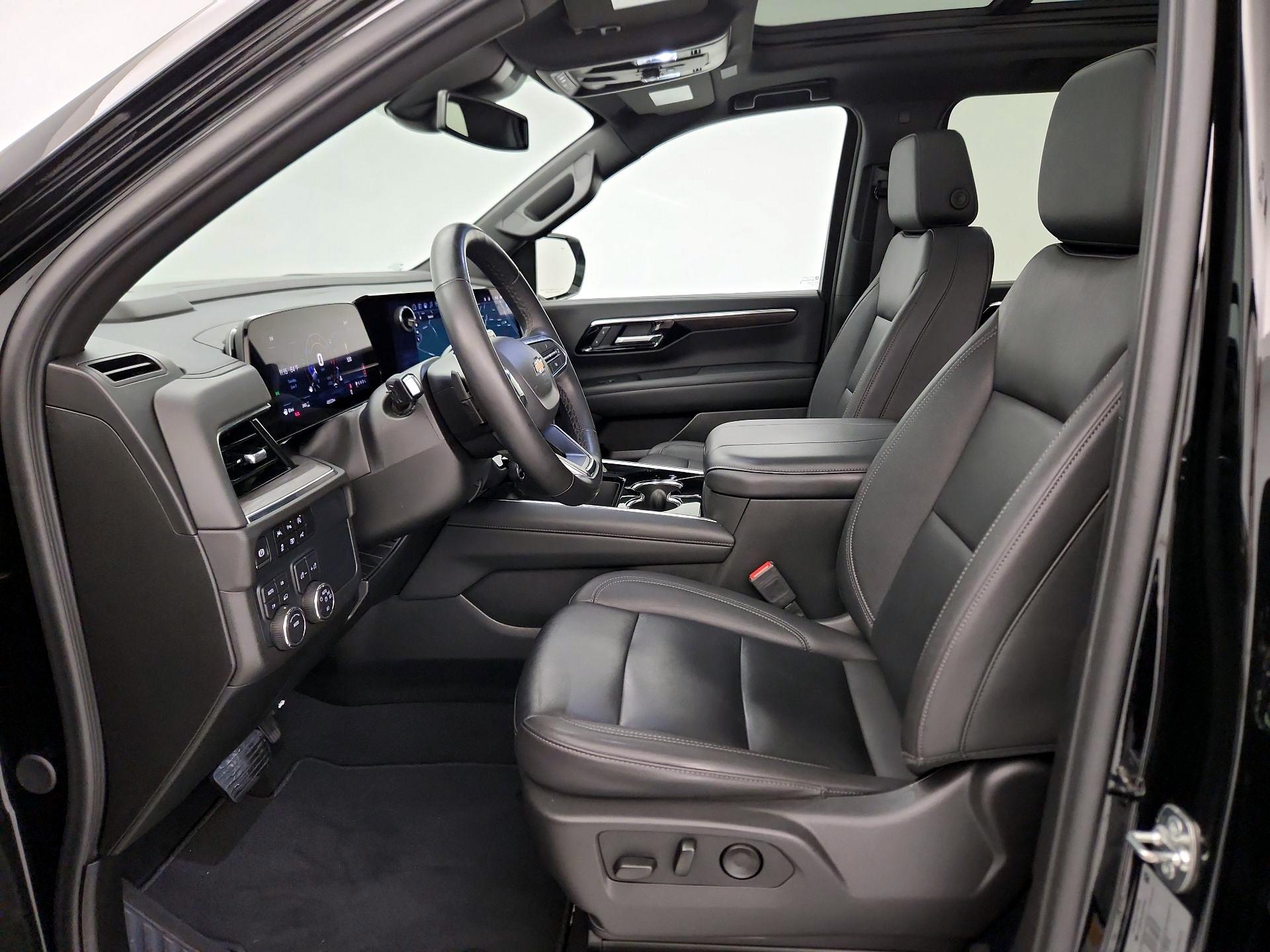 Thumbnail: 2025 Chevrolet Suburban - 11
