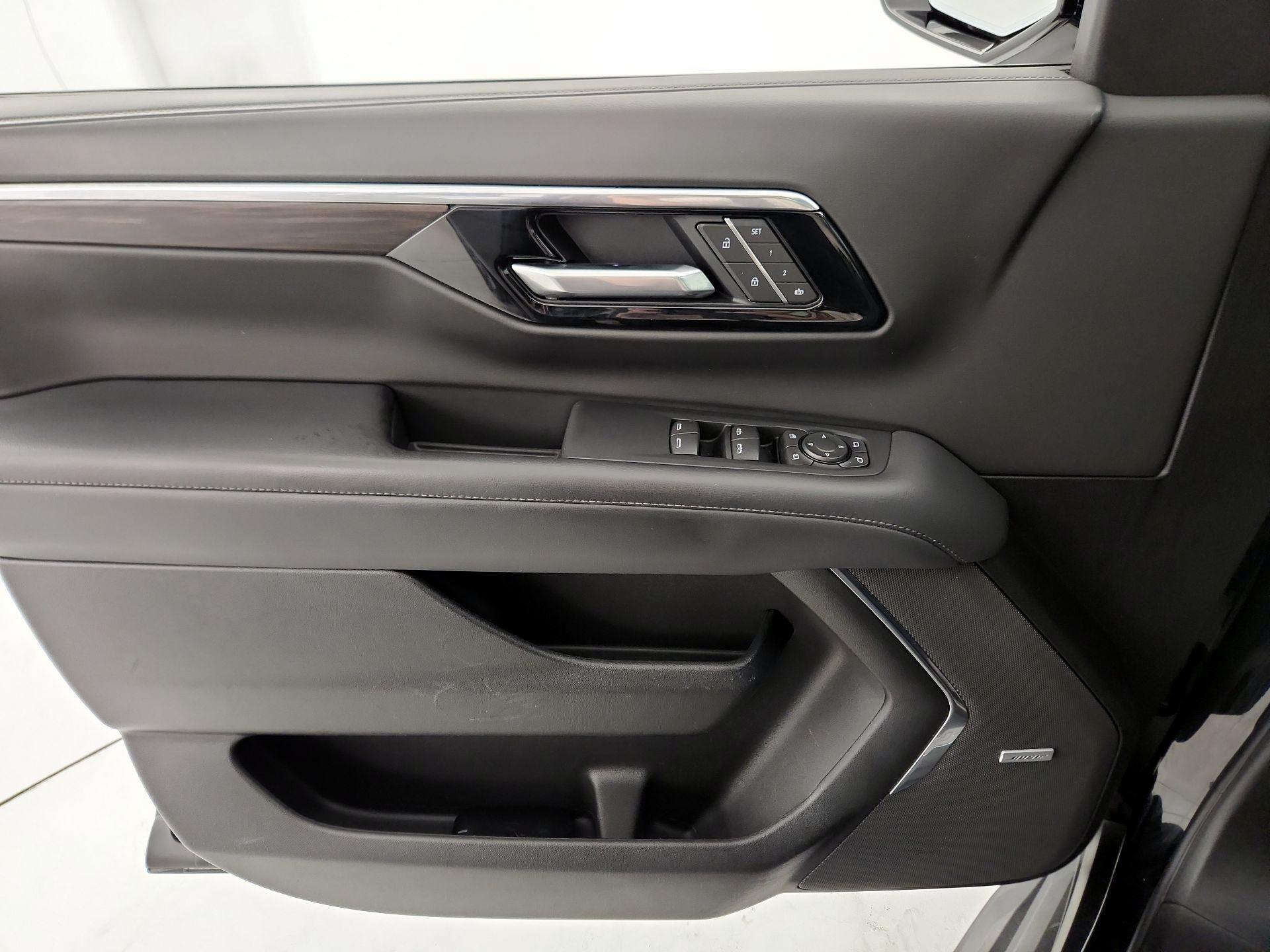 Thumbnail: 2025 Chevrolet Suburban - 12