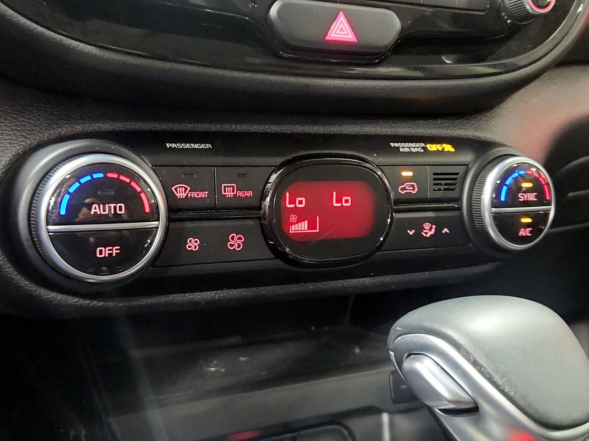 Thumbnail: 2020 Kia Soul - 17