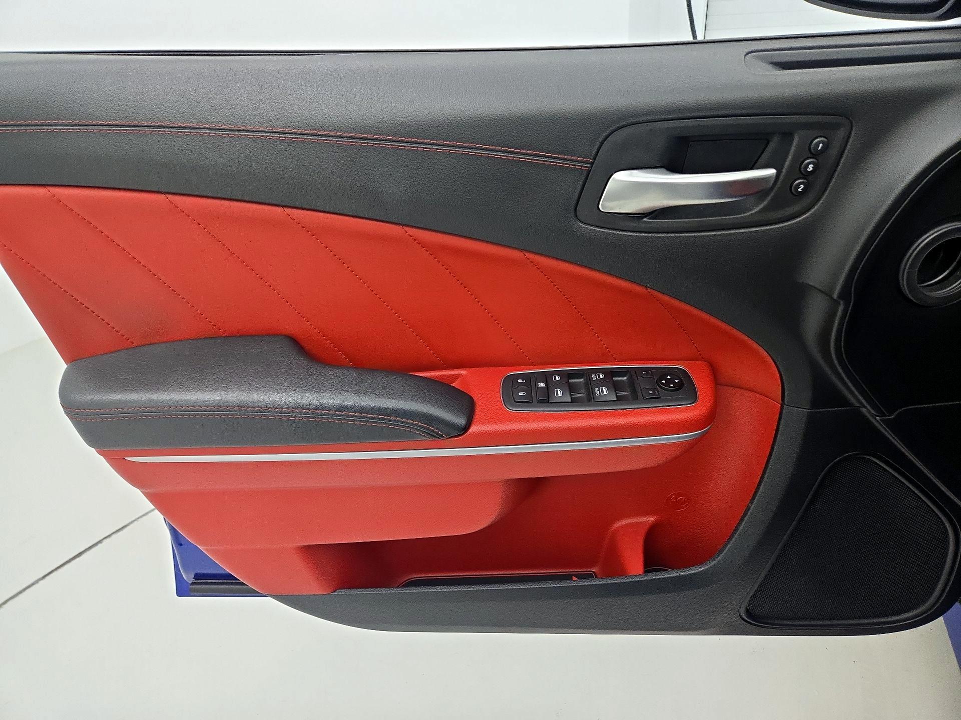 Thumbnail: 2020 Dodge Charger - 12