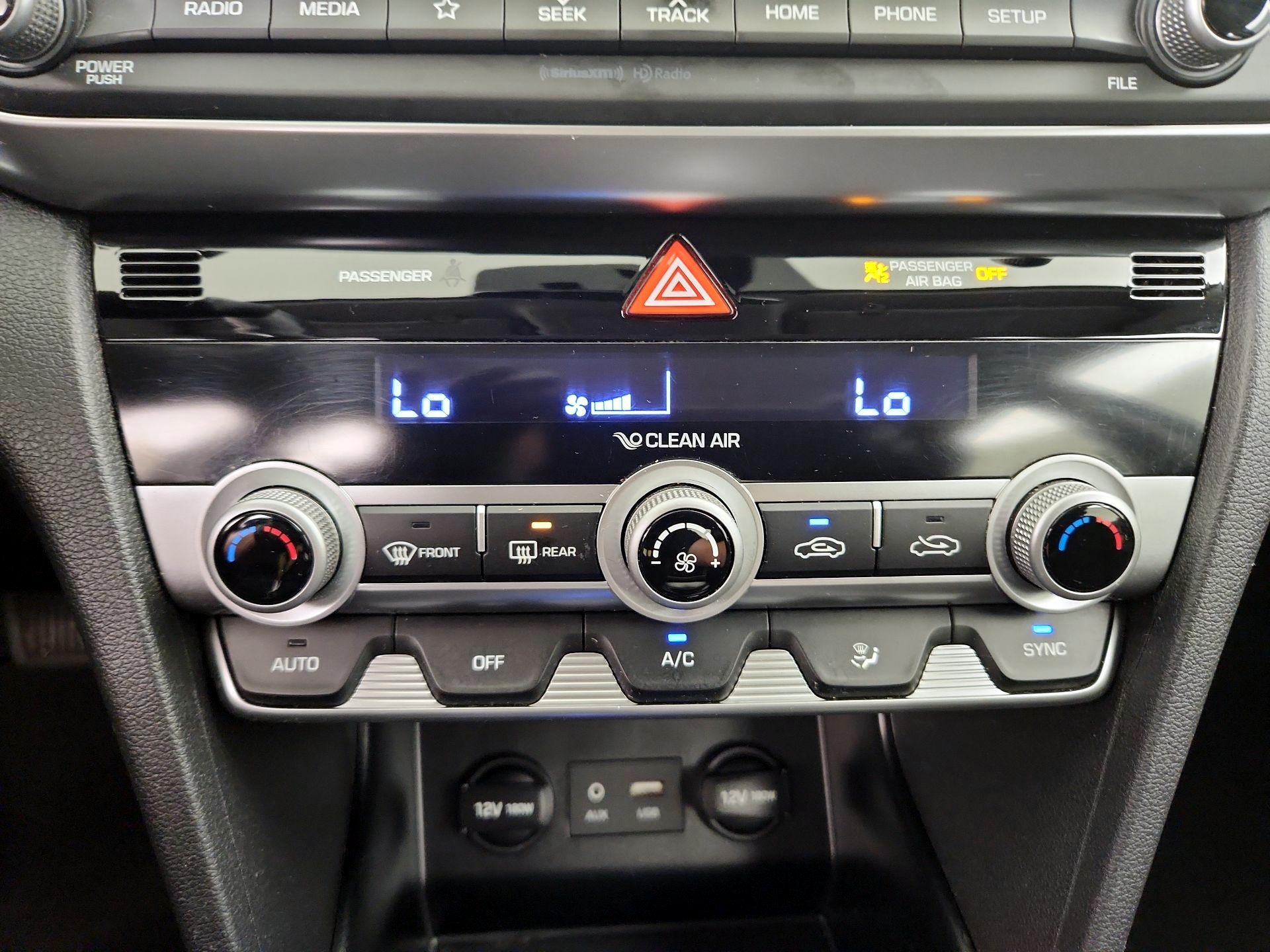 Thumbnail: 2020 Hyundai Elantra - 16