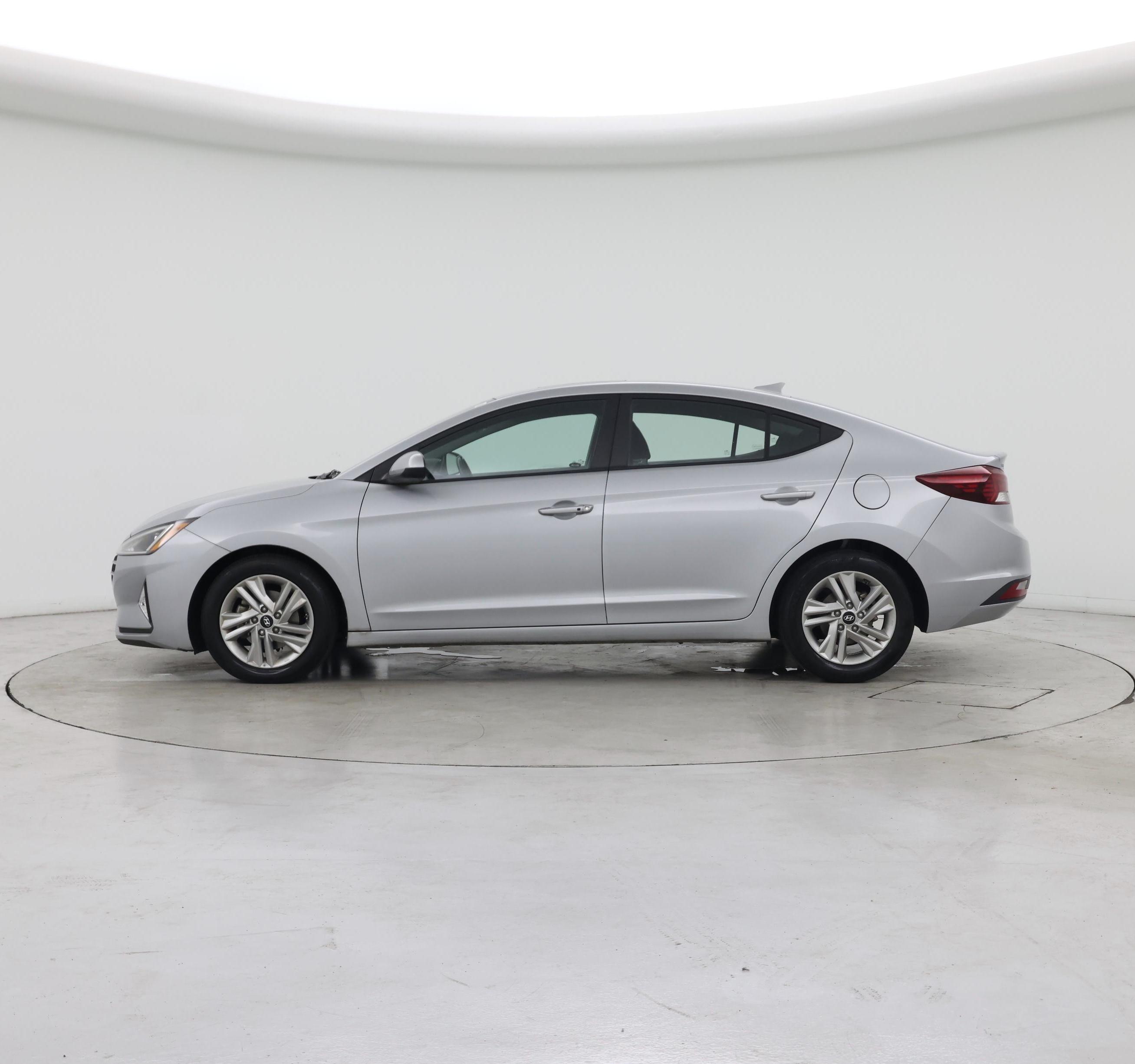 Thumbnail: 2020 Hyundai Elantra - 3